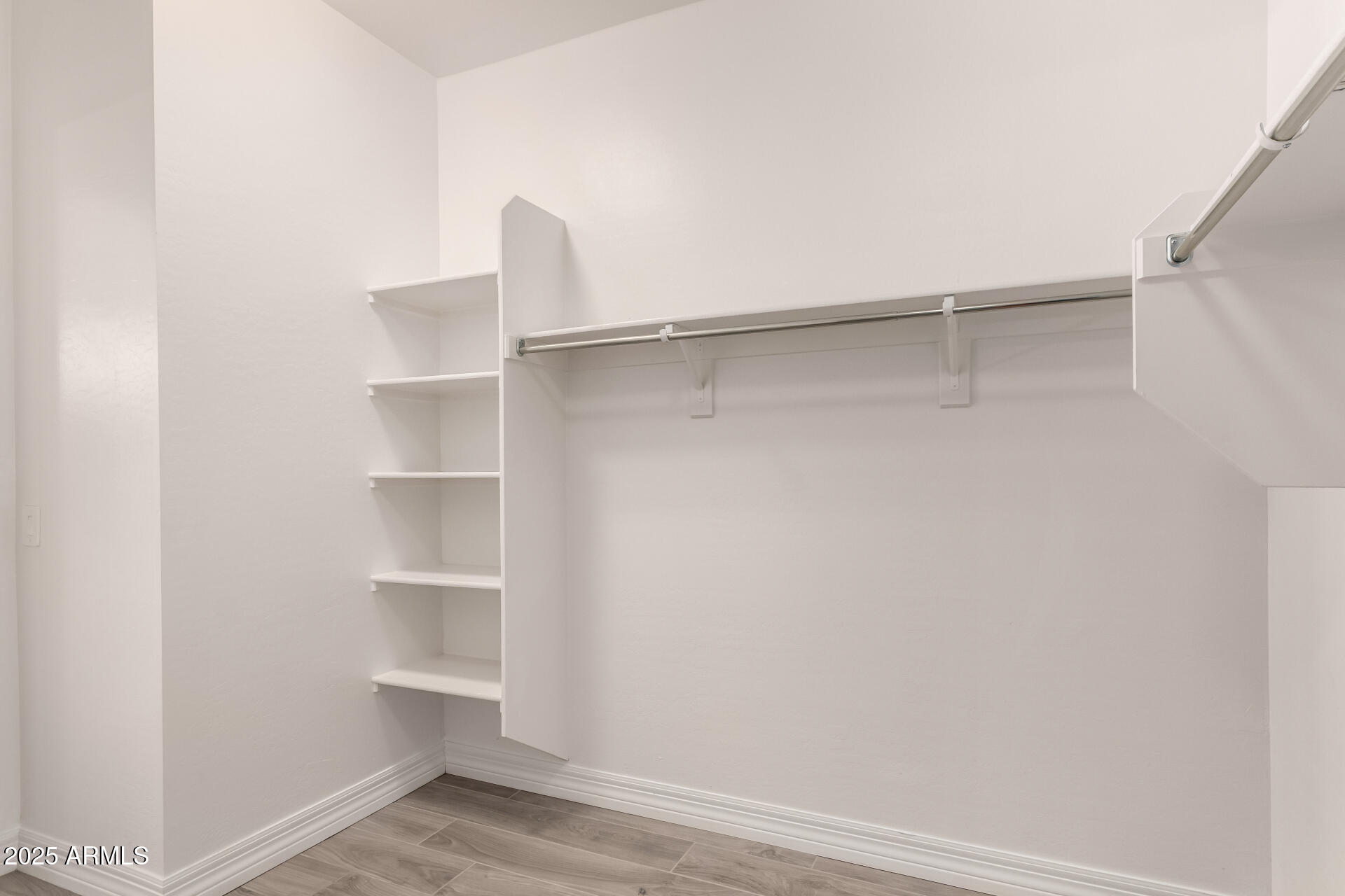 4115 E PRESCOTT Place