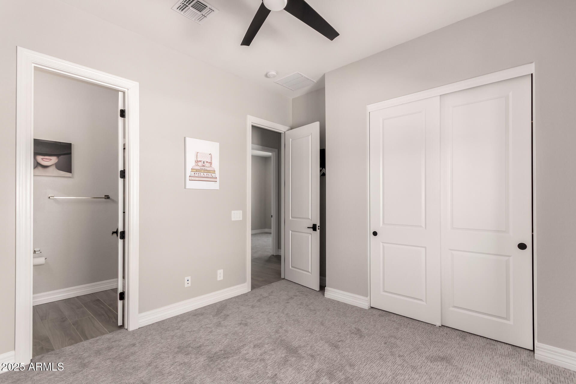 4115 E PRESCOTT Place