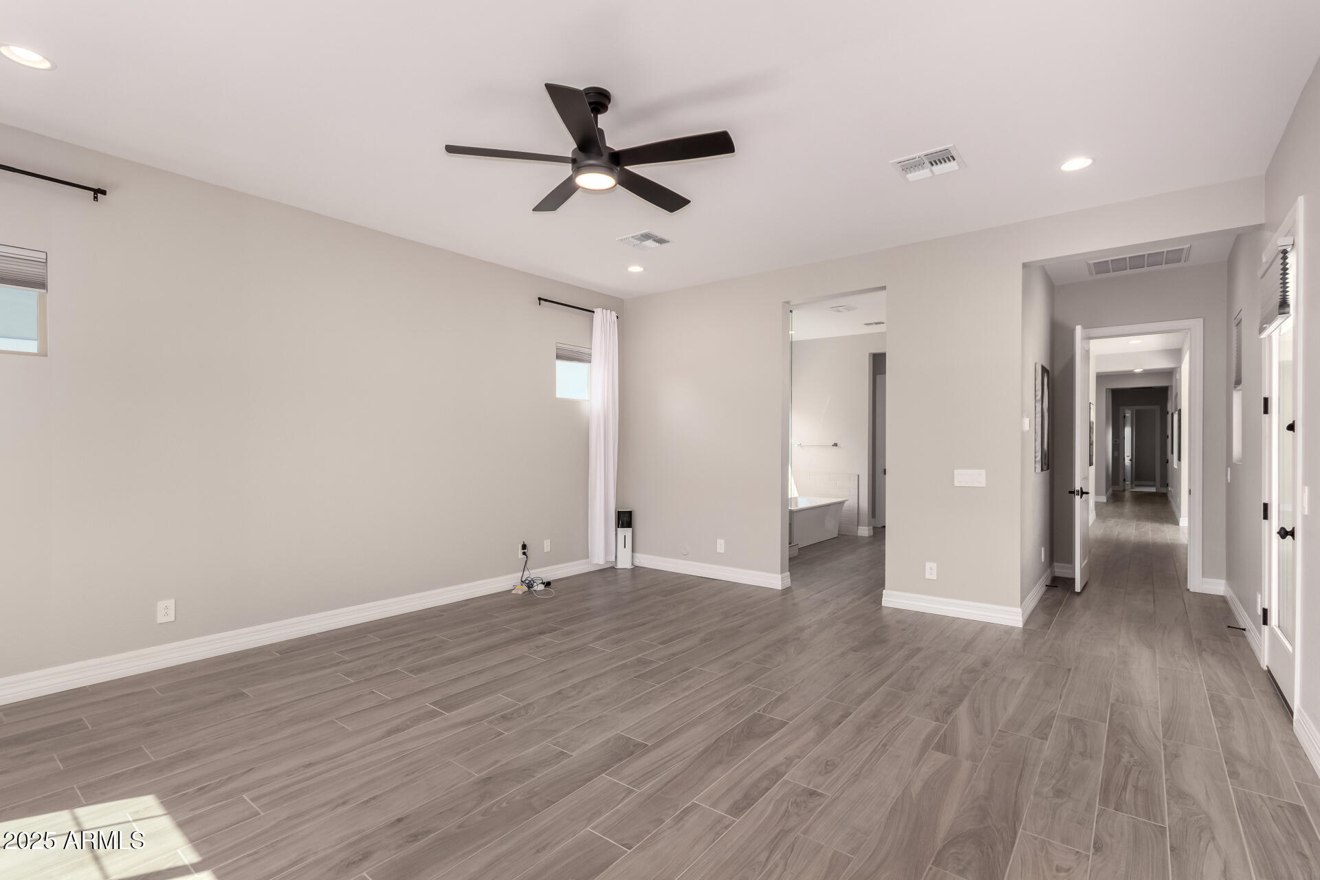 4115 E PRESCOTT Place