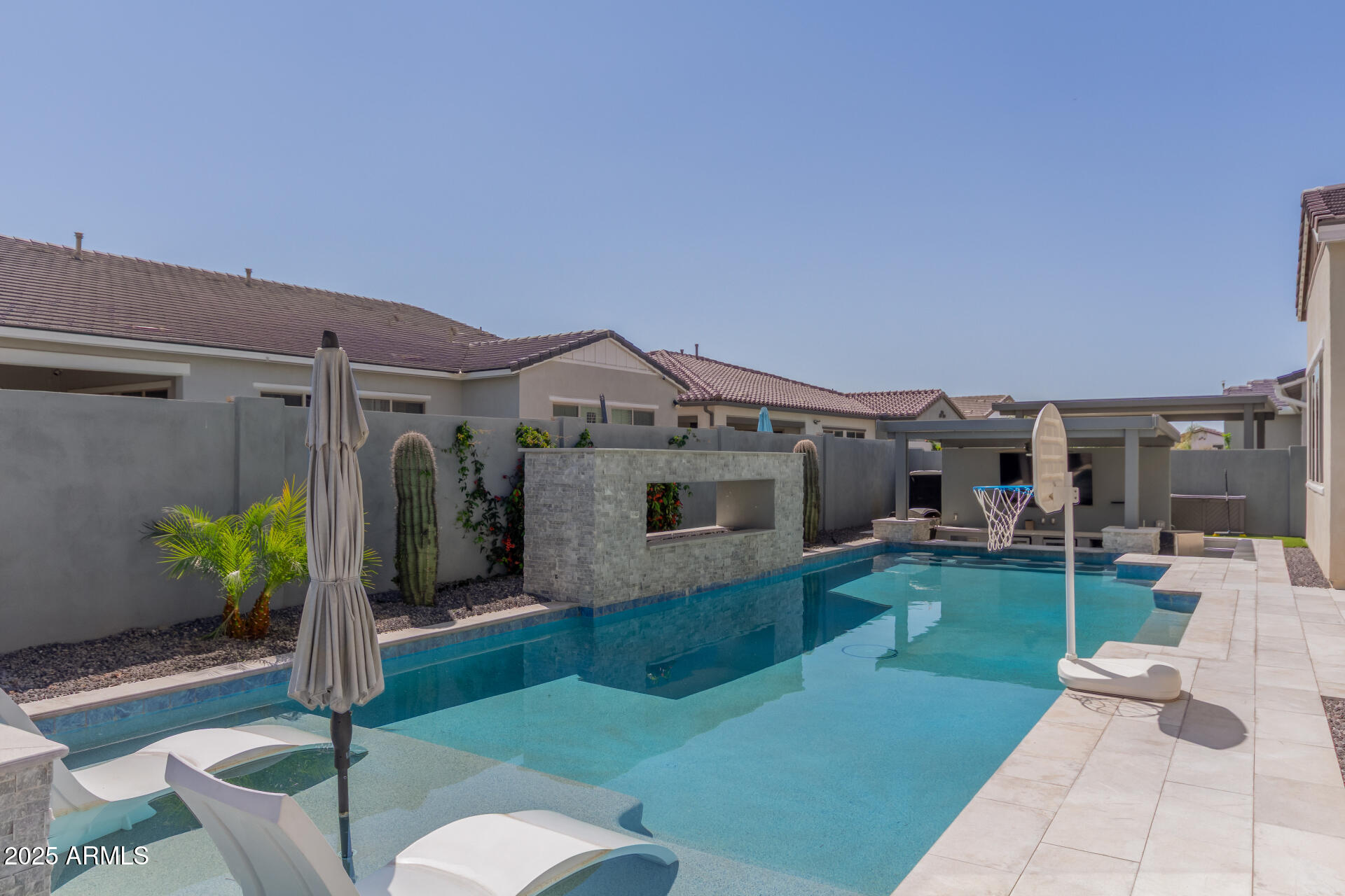 4115 E PRESCOTT Place