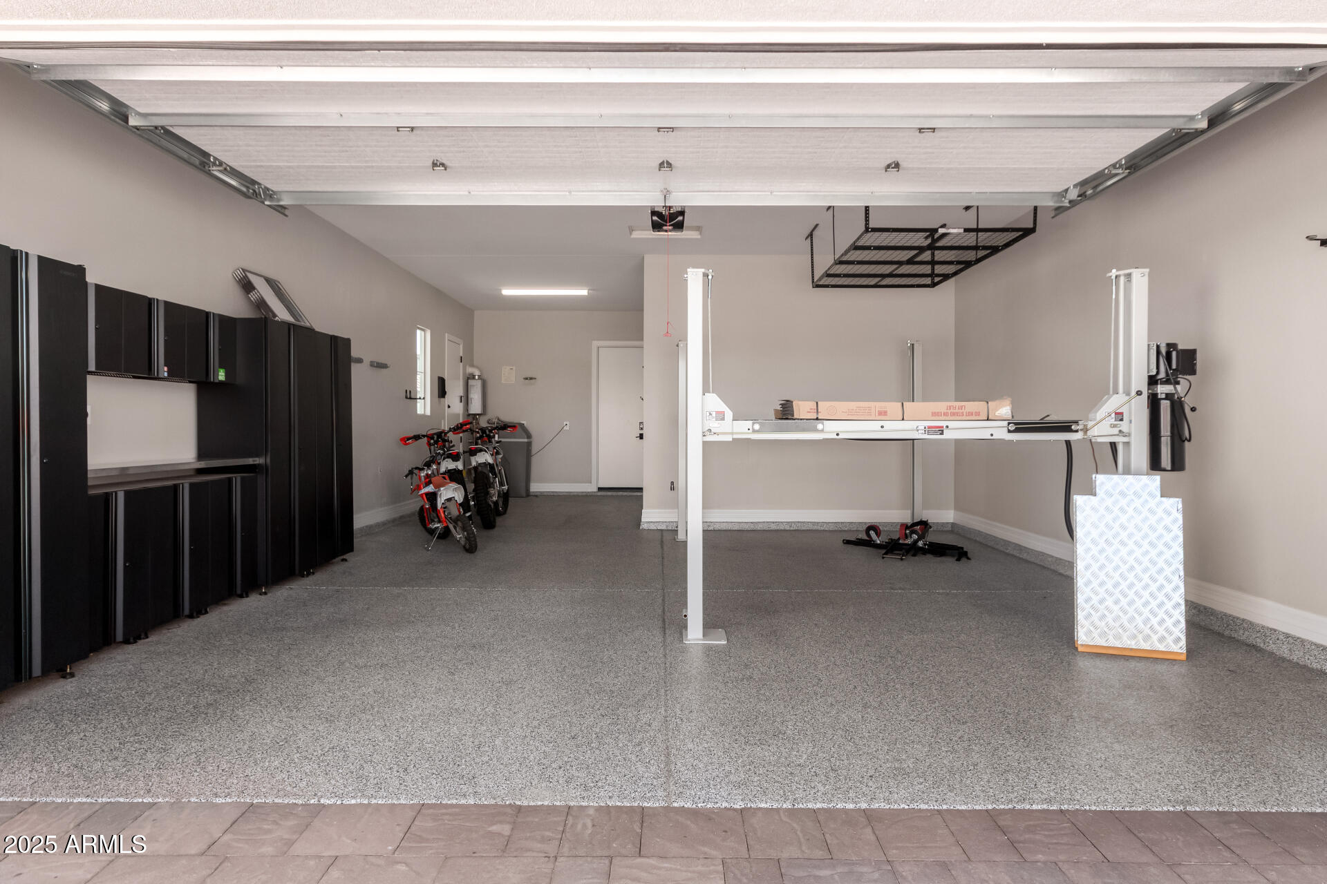 4115 E PRESCOTT Place