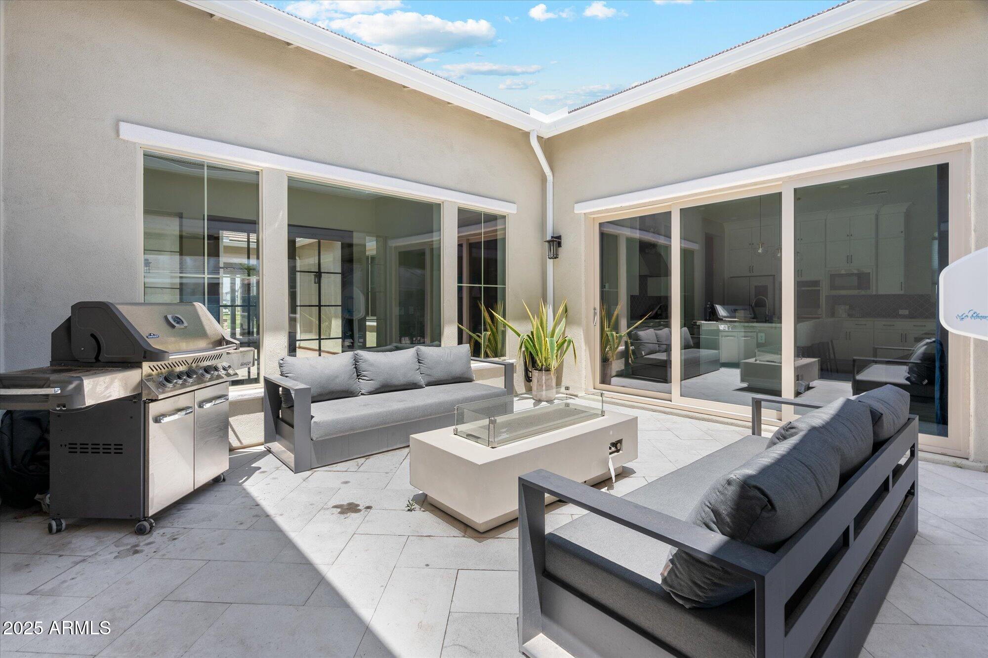 4115 E PRESCOTT Place