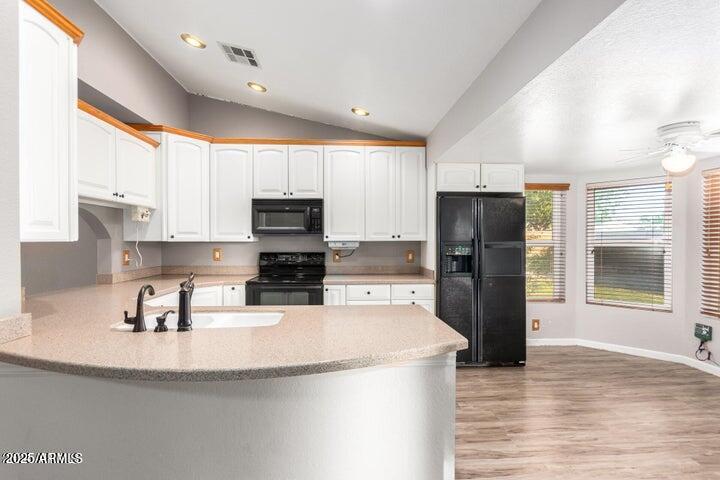 441 E SARATOGA Street