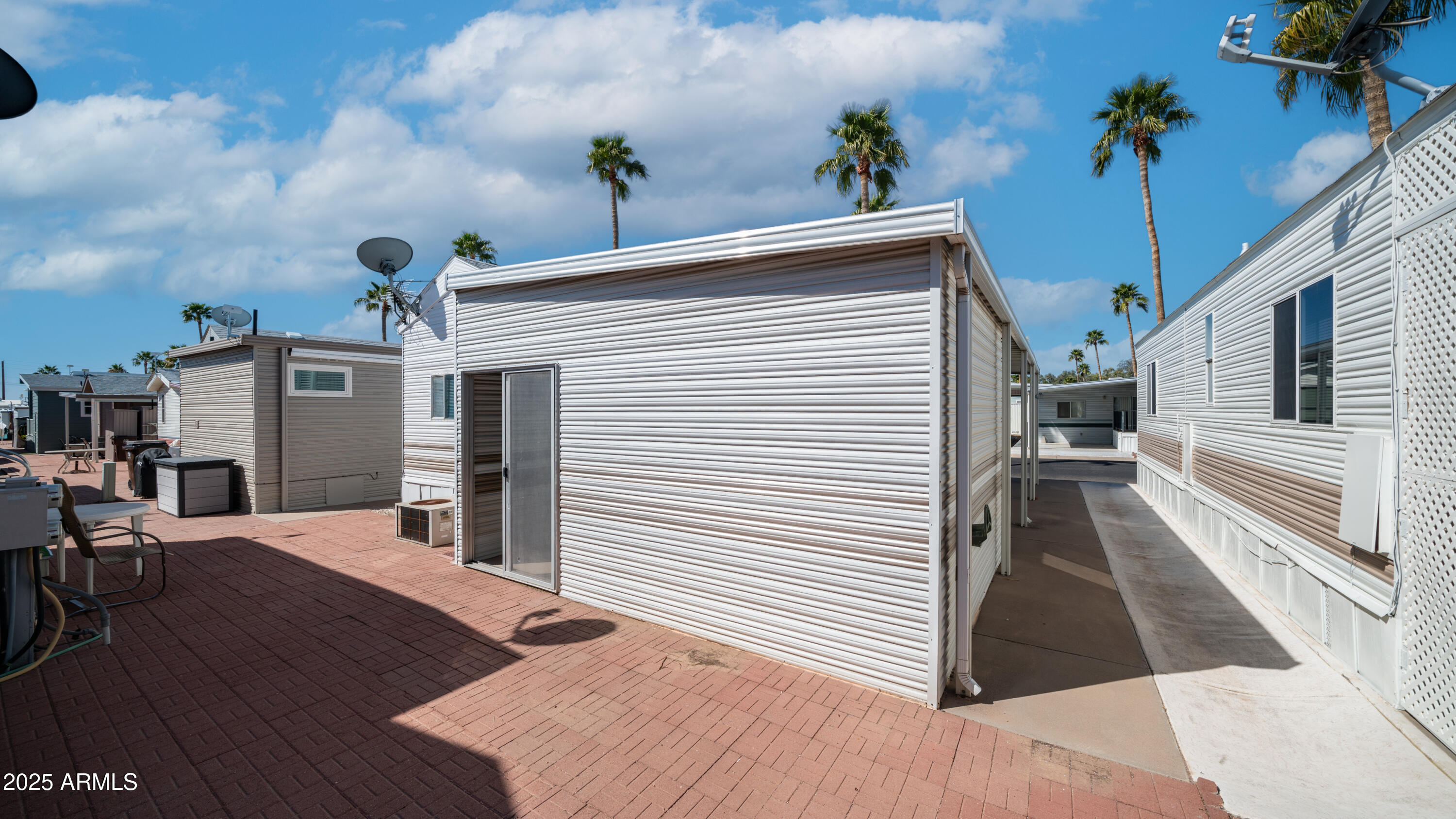 932 NICKEL Drive, 932