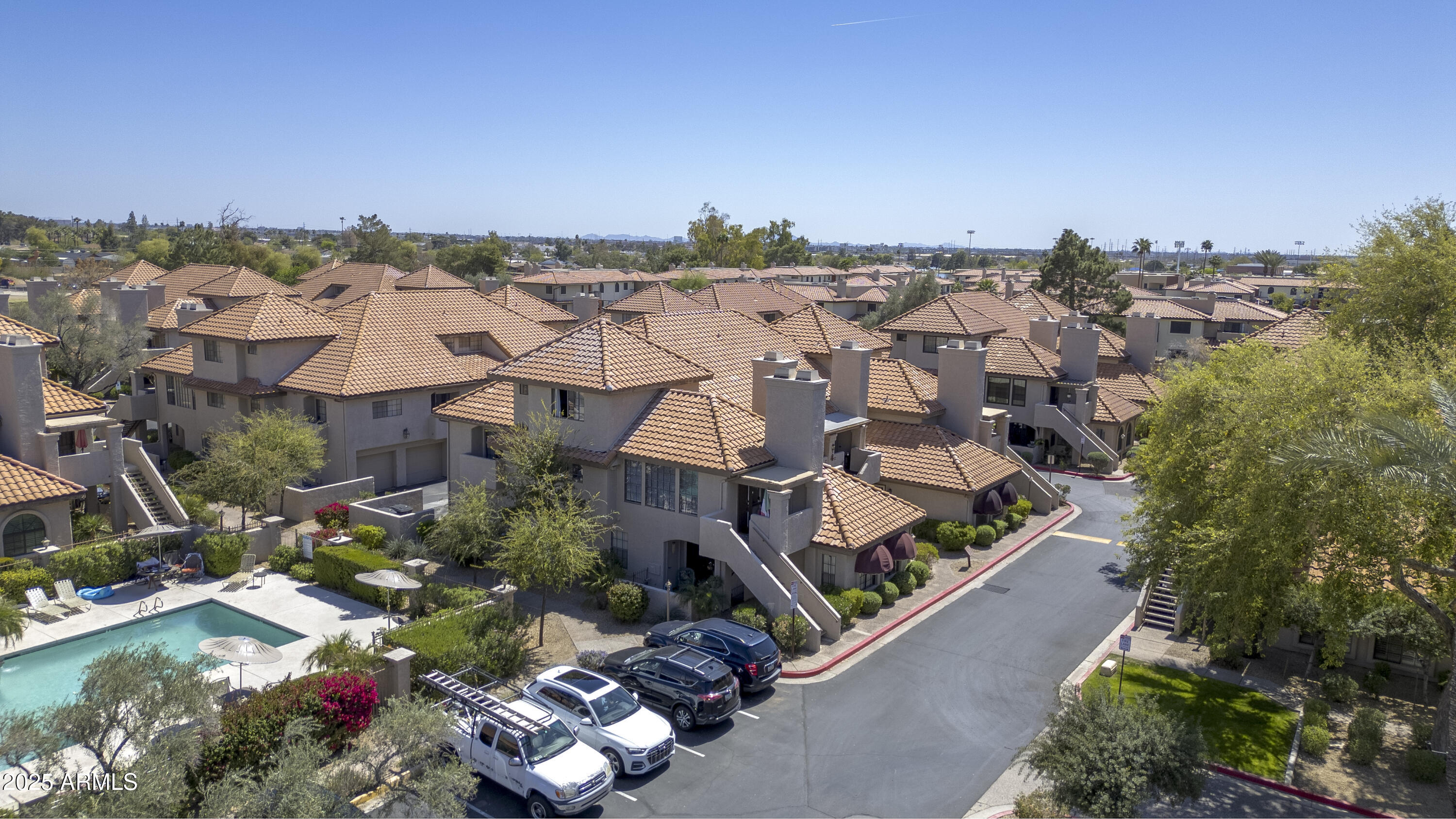 1211 N MILLER Road, 216