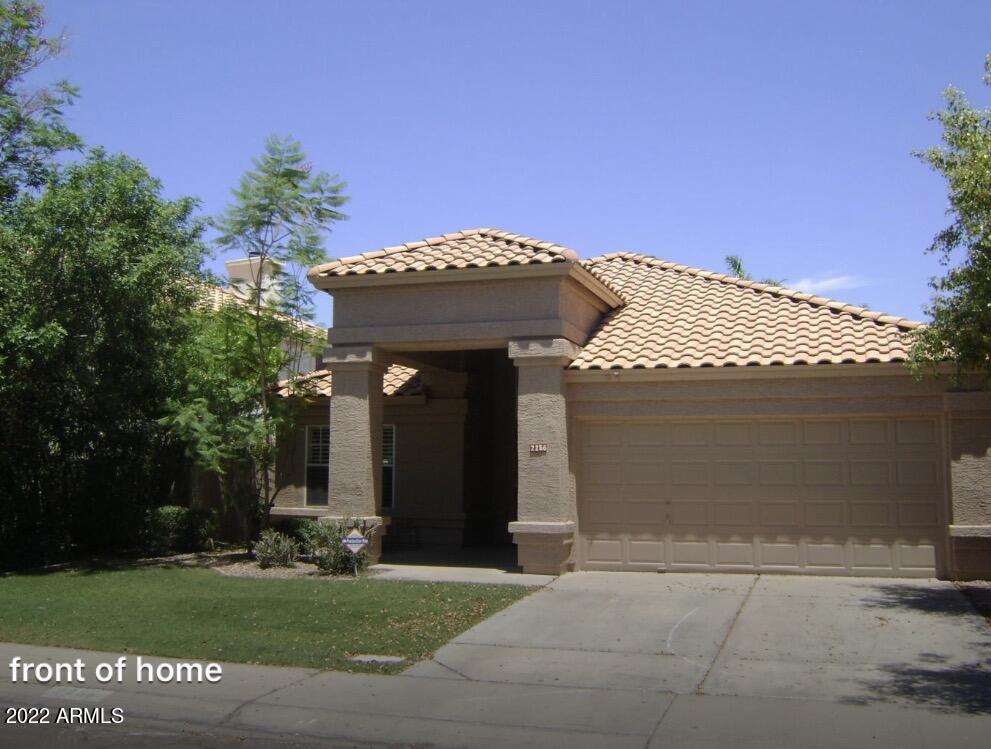 2256 E LAKECREST Drive