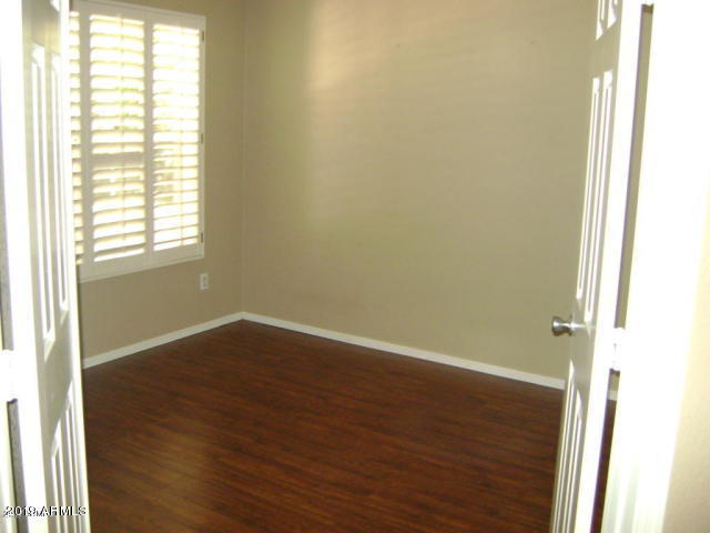 2256 E LAKECREST Drive