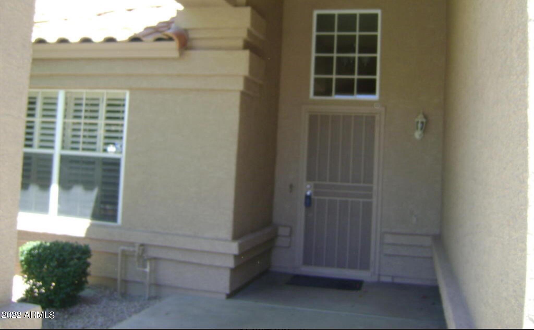 2256 E LAKECREST Drive