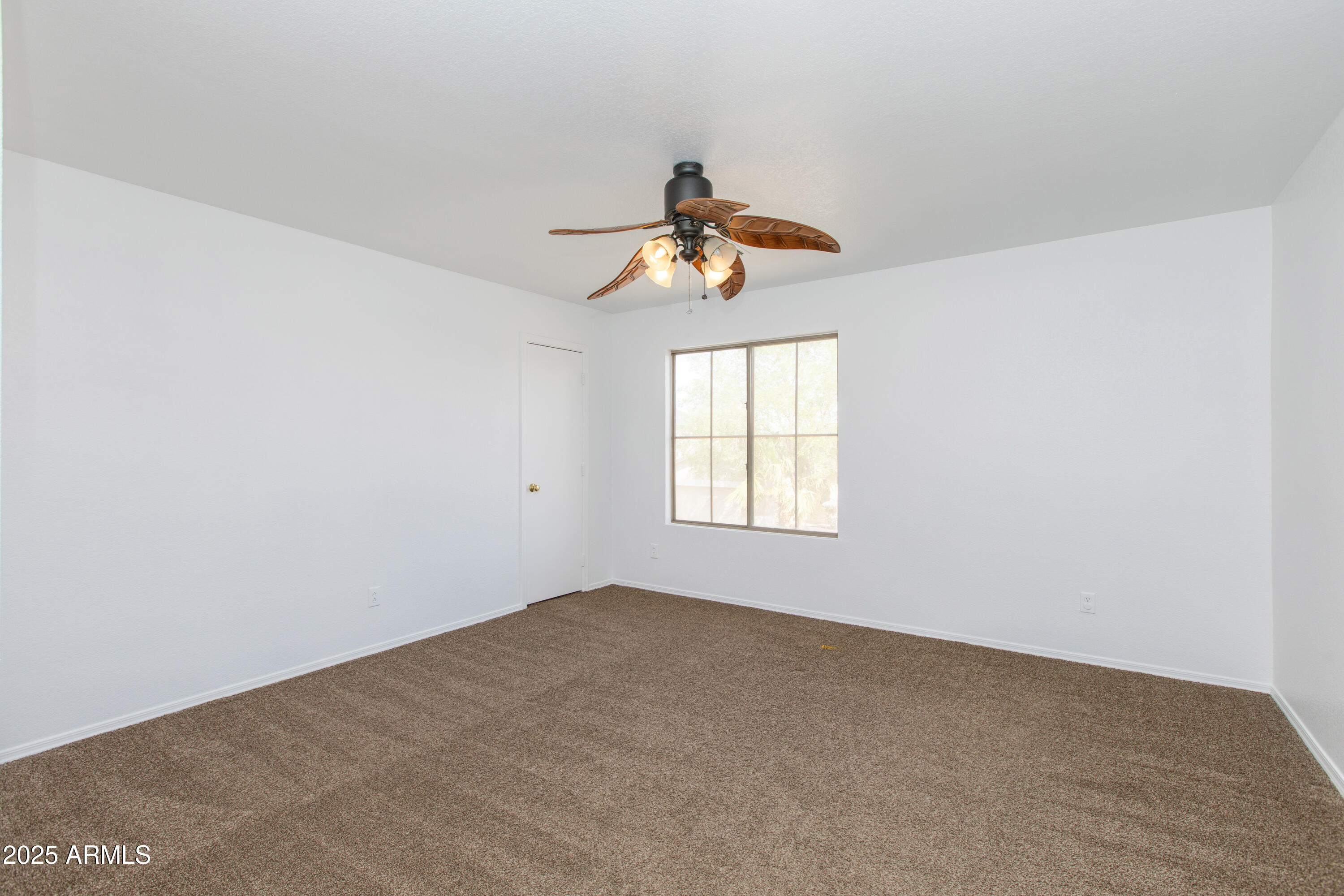 1037 E Dust Devil Drive