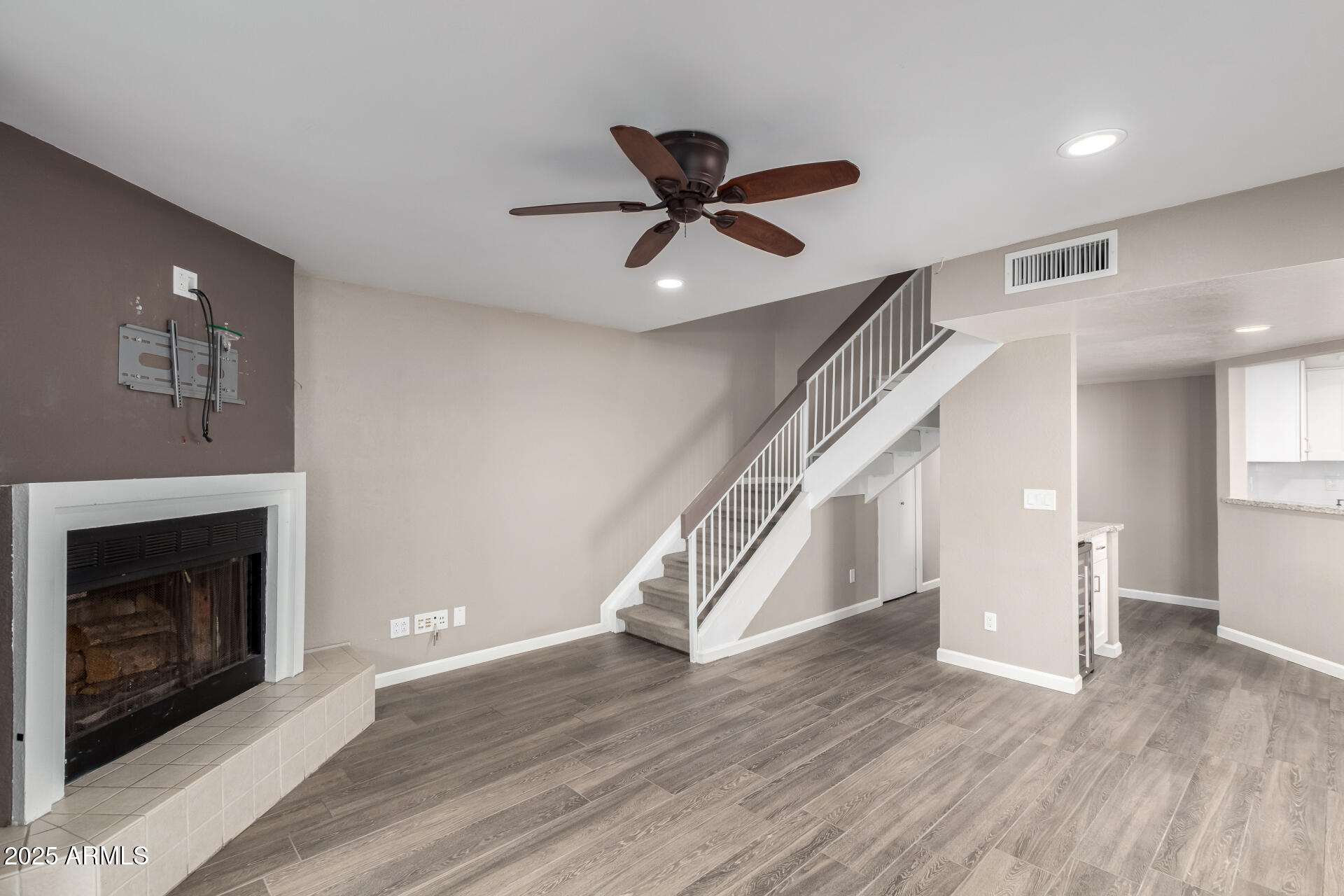 3030 N HAYDEN Road, 16