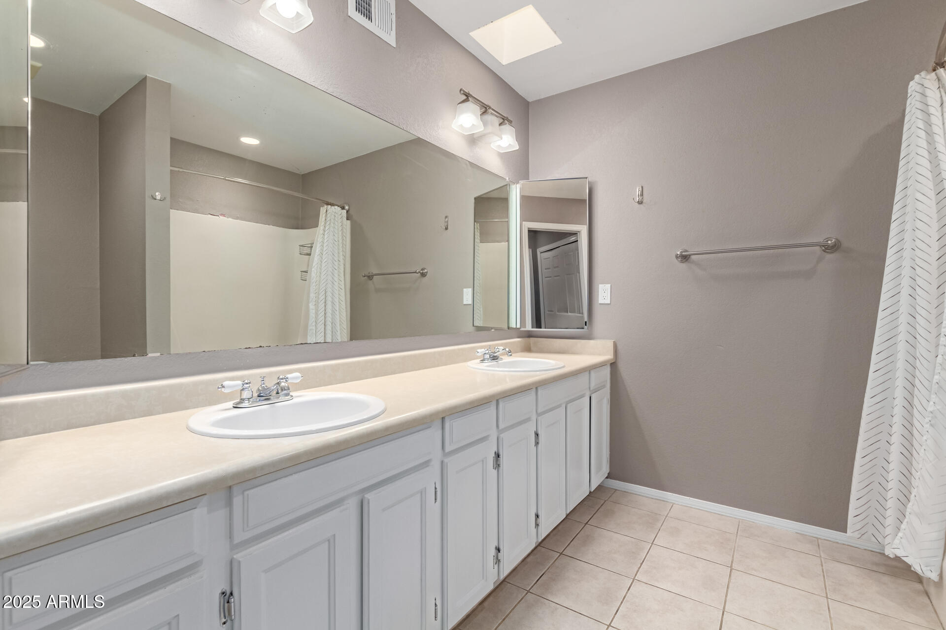 3030 N HAYDEN Road, 16