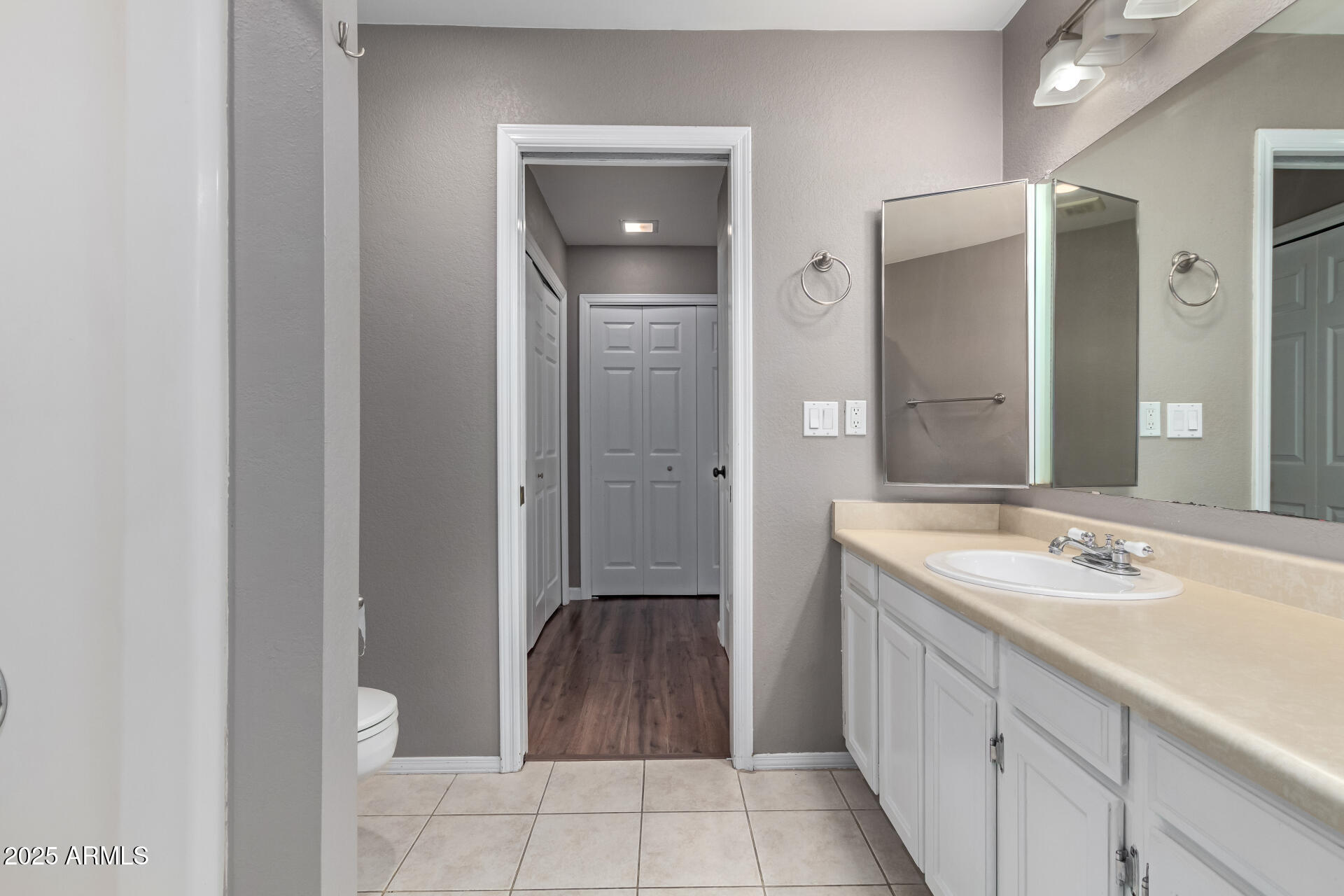 3030 N HAYDEN Road, 16