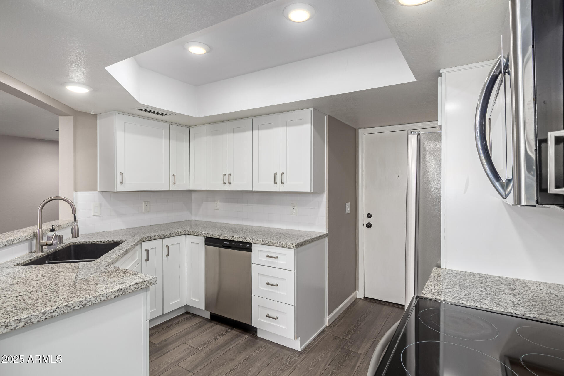 3030 N HAYDEN Road, 16