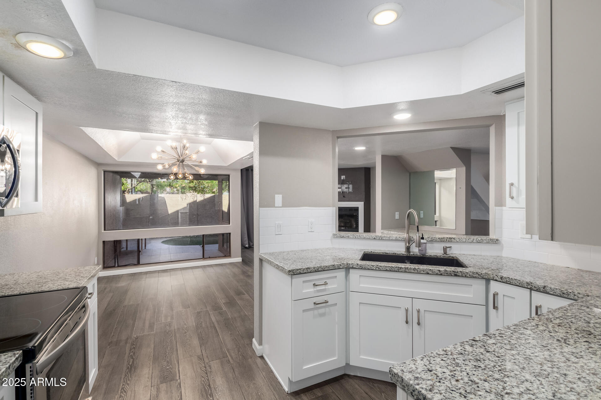 3030 N HAYDEN Road, 16