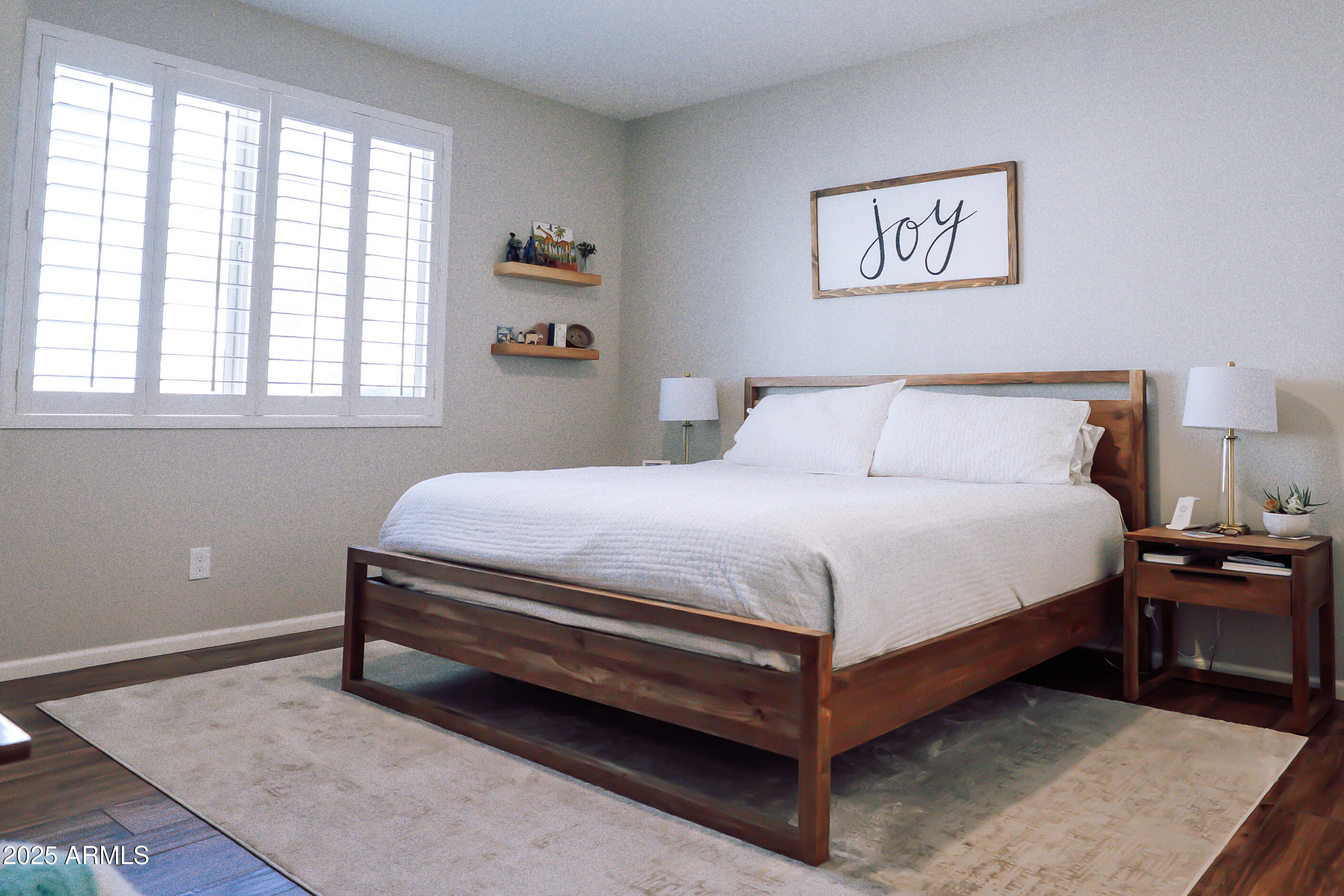 900 S CANAL Drive, 121