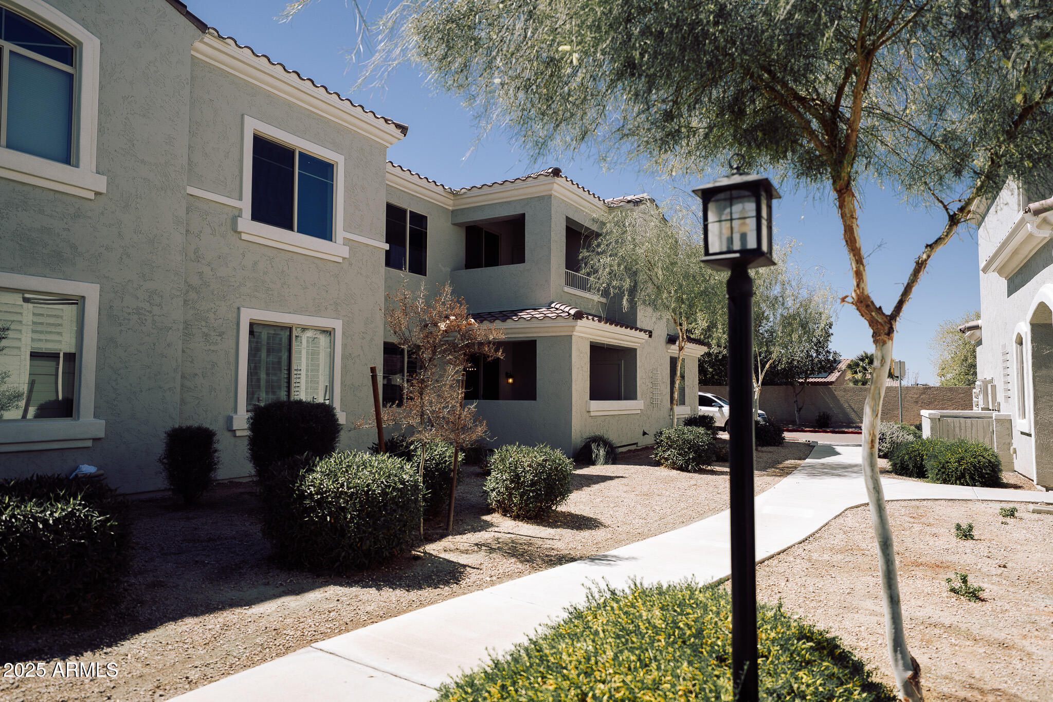 900 S CANAL Drive, 121