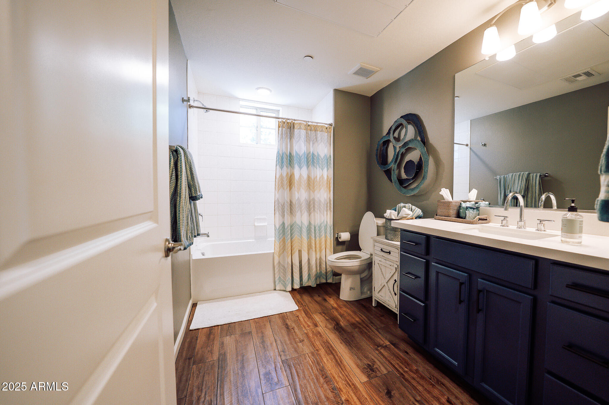 900 S CANAL Drive, 121