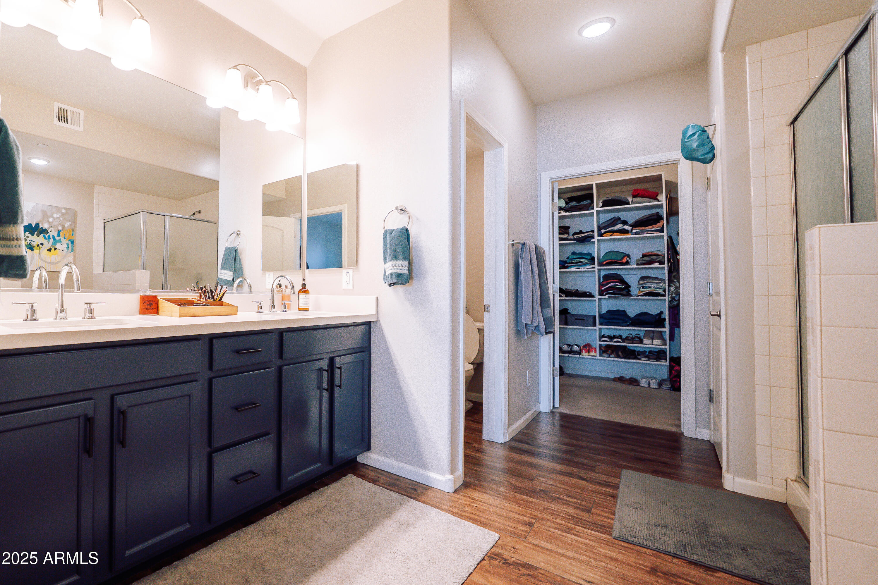 900 S CANAL Drive, 121