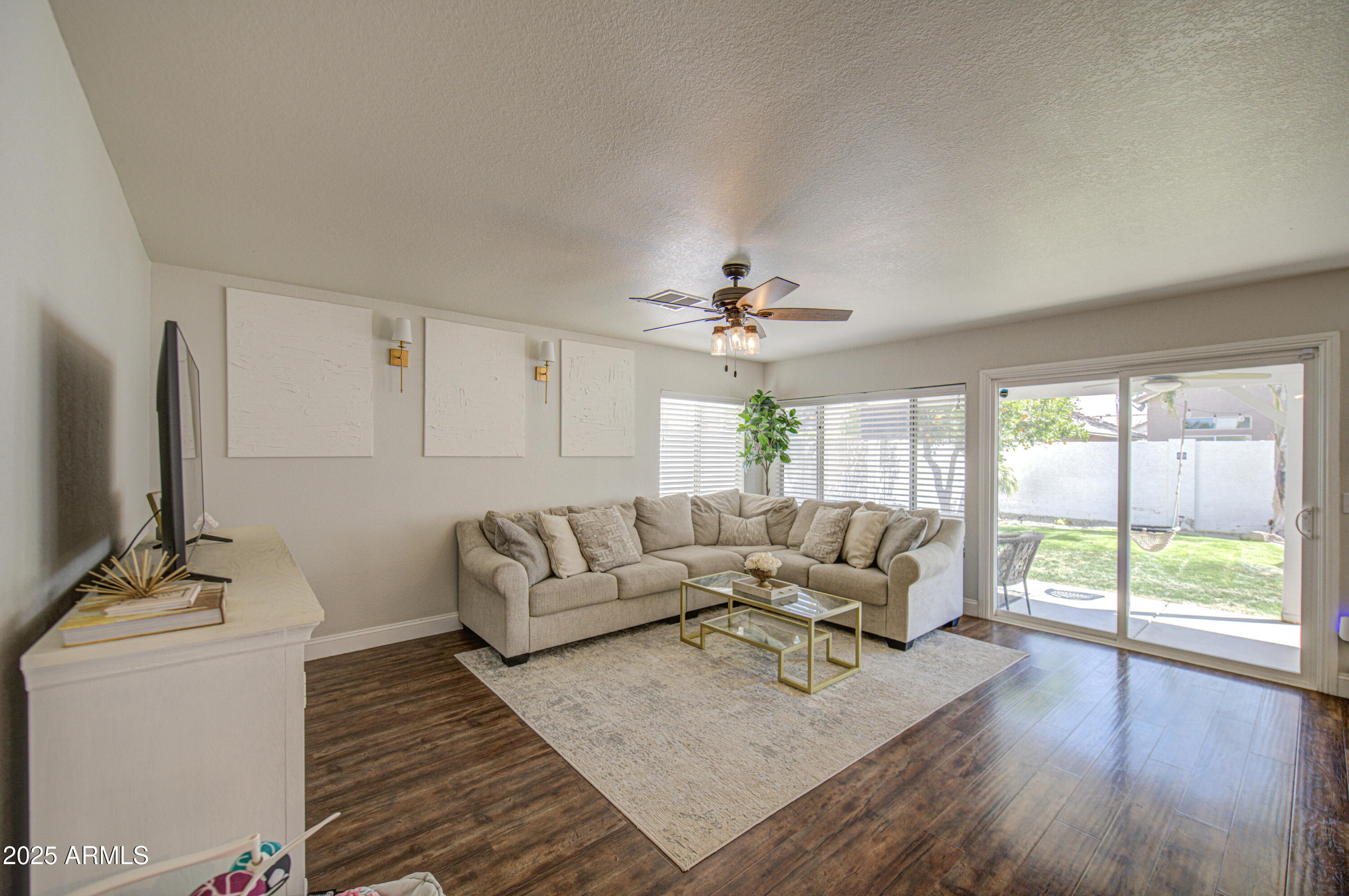 753 E Sheffield Avenue