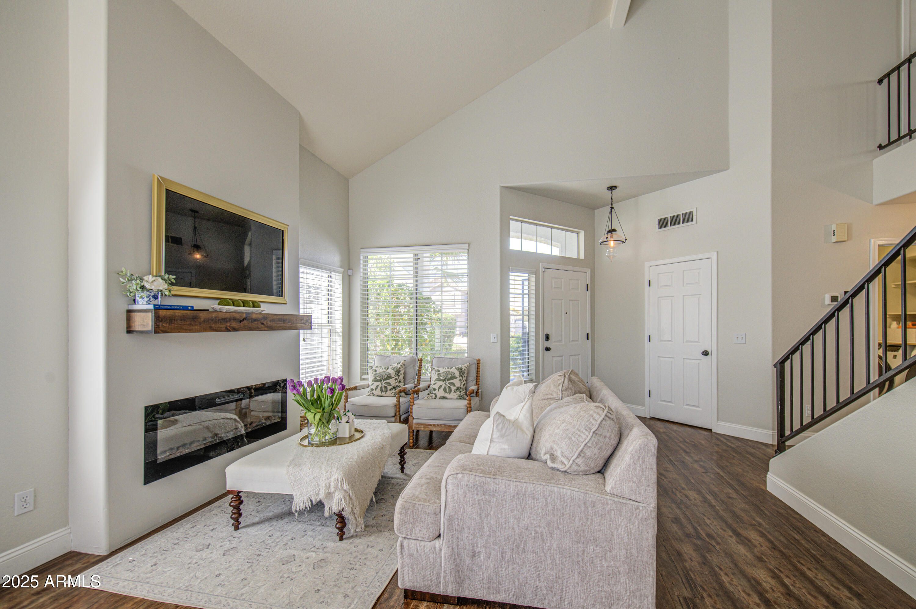 753 E Sheffield Avenue