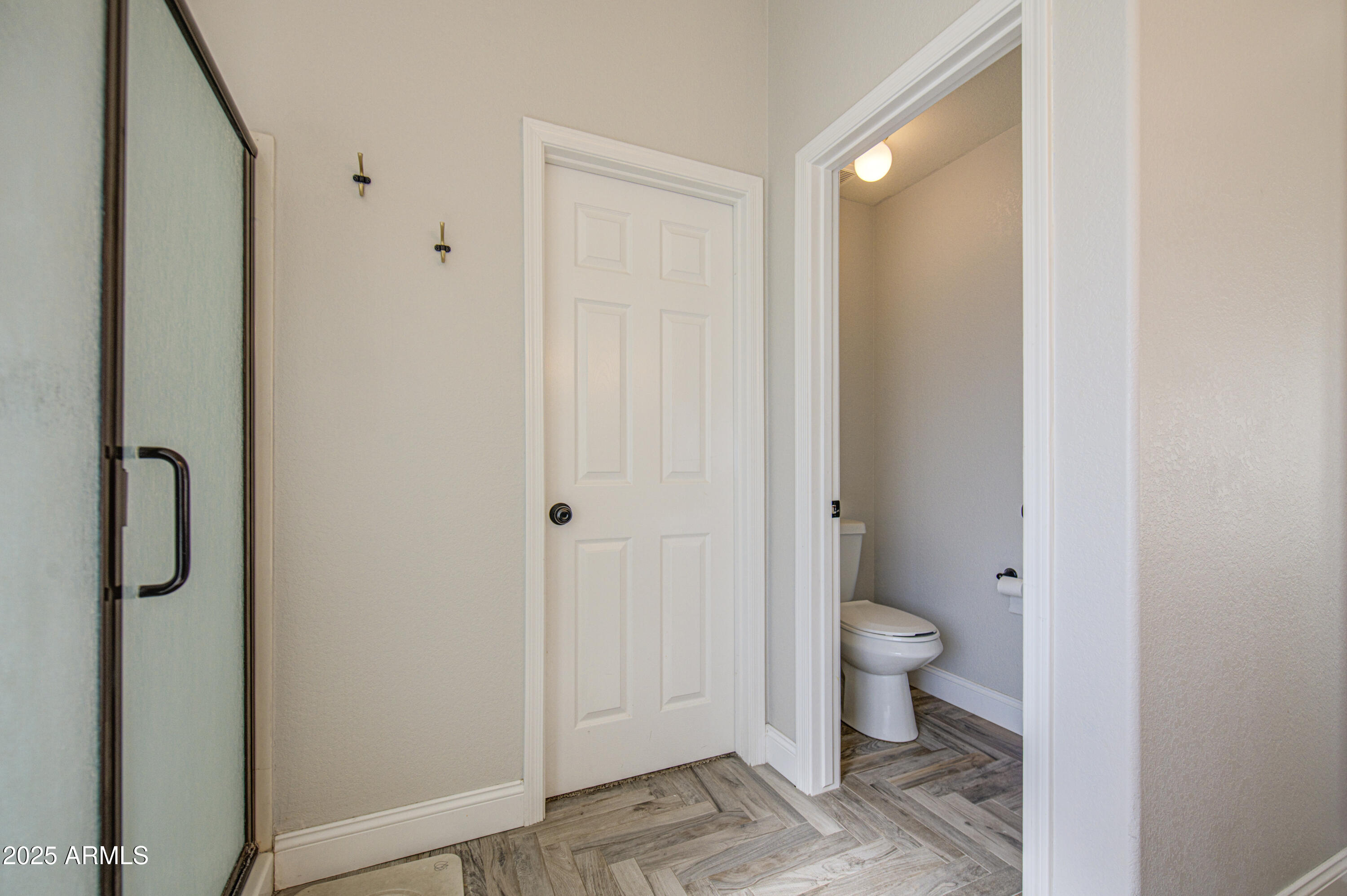 753 E Sheffield Avenue