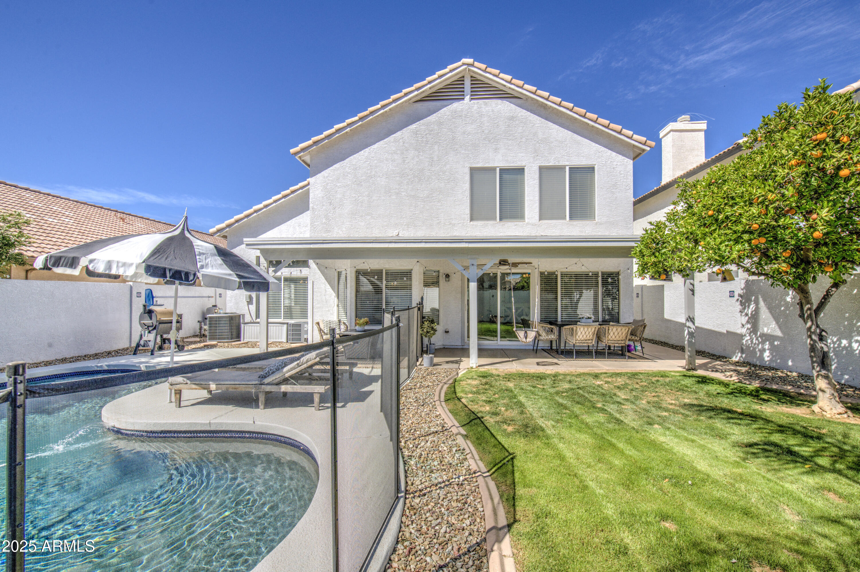 753 E Sheffield Avenue