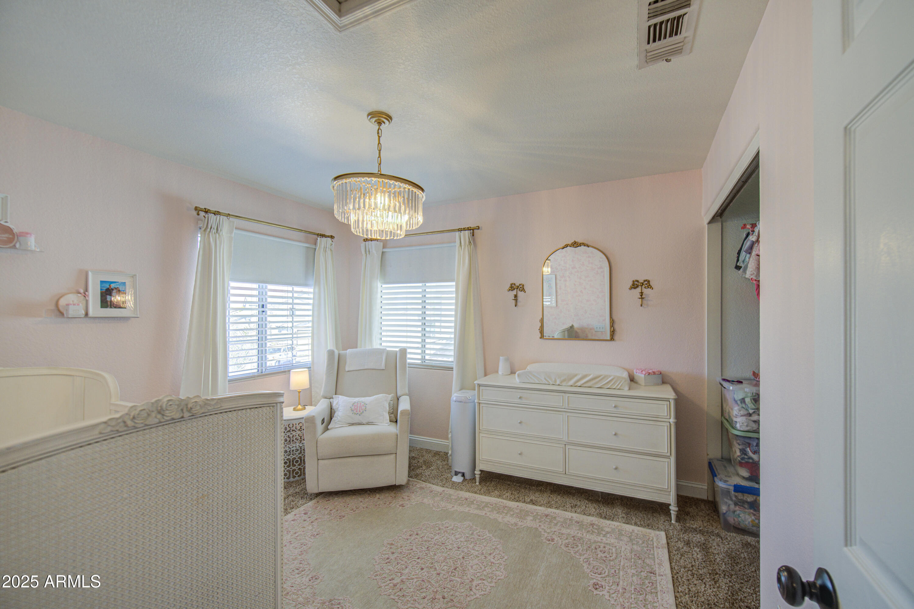 753 E Sheffield Avenue