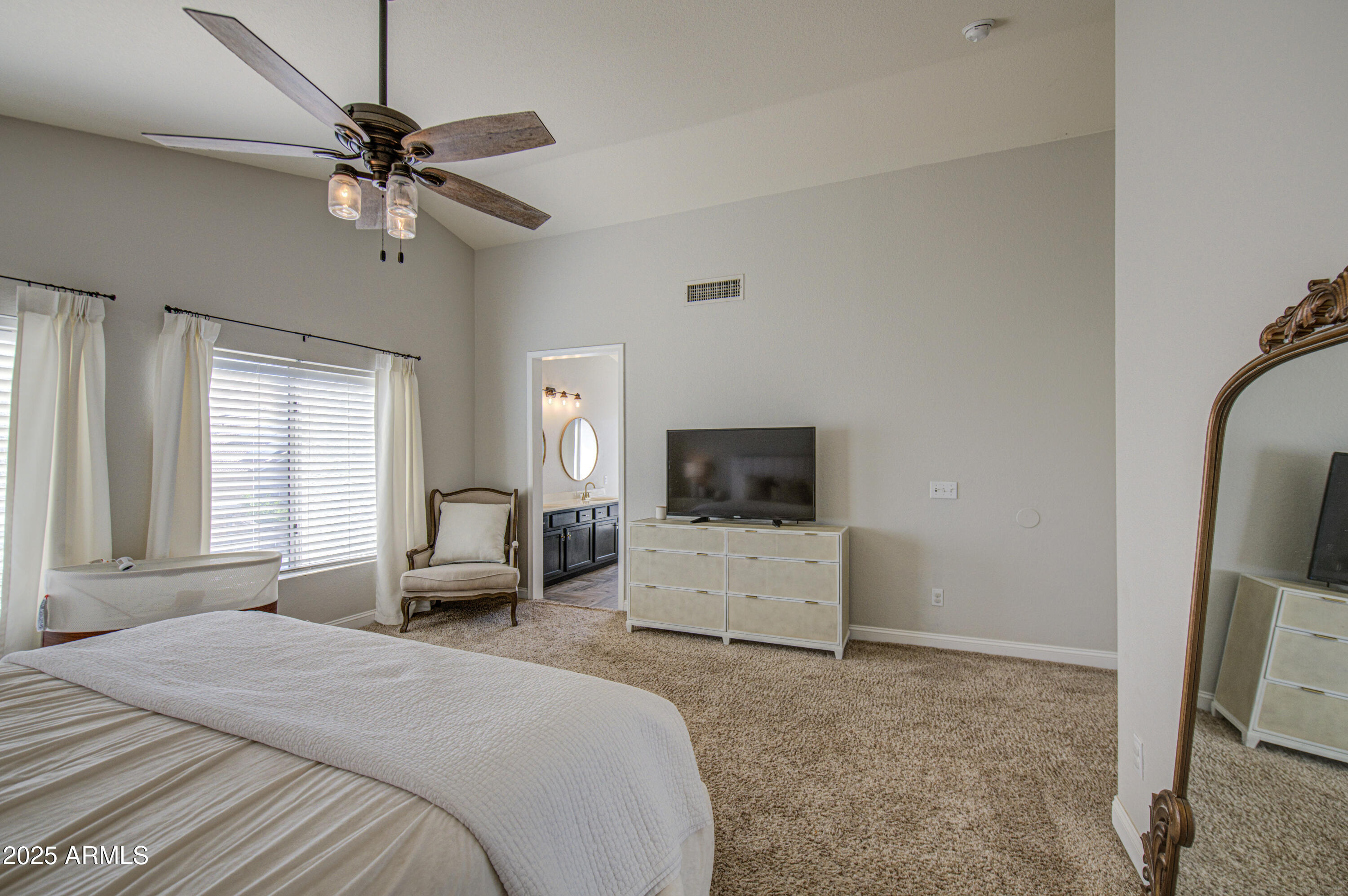 753 E Sheffield Avenue