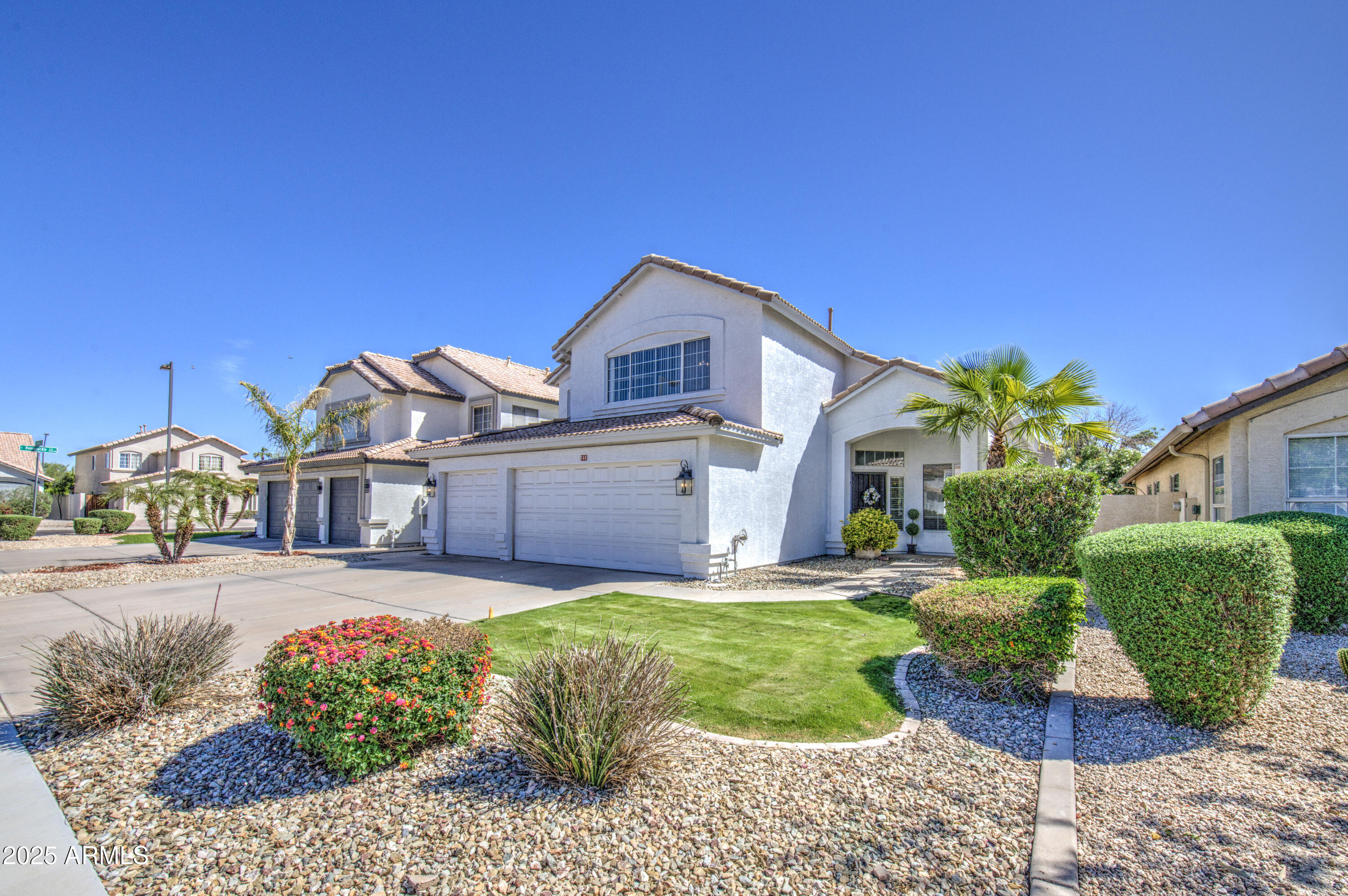 753 E Sheffield Avenue