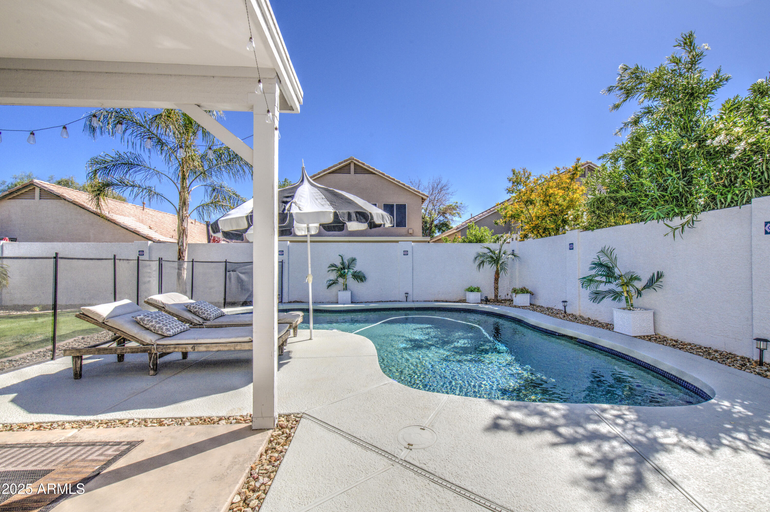 753 E Sheffield Avenue