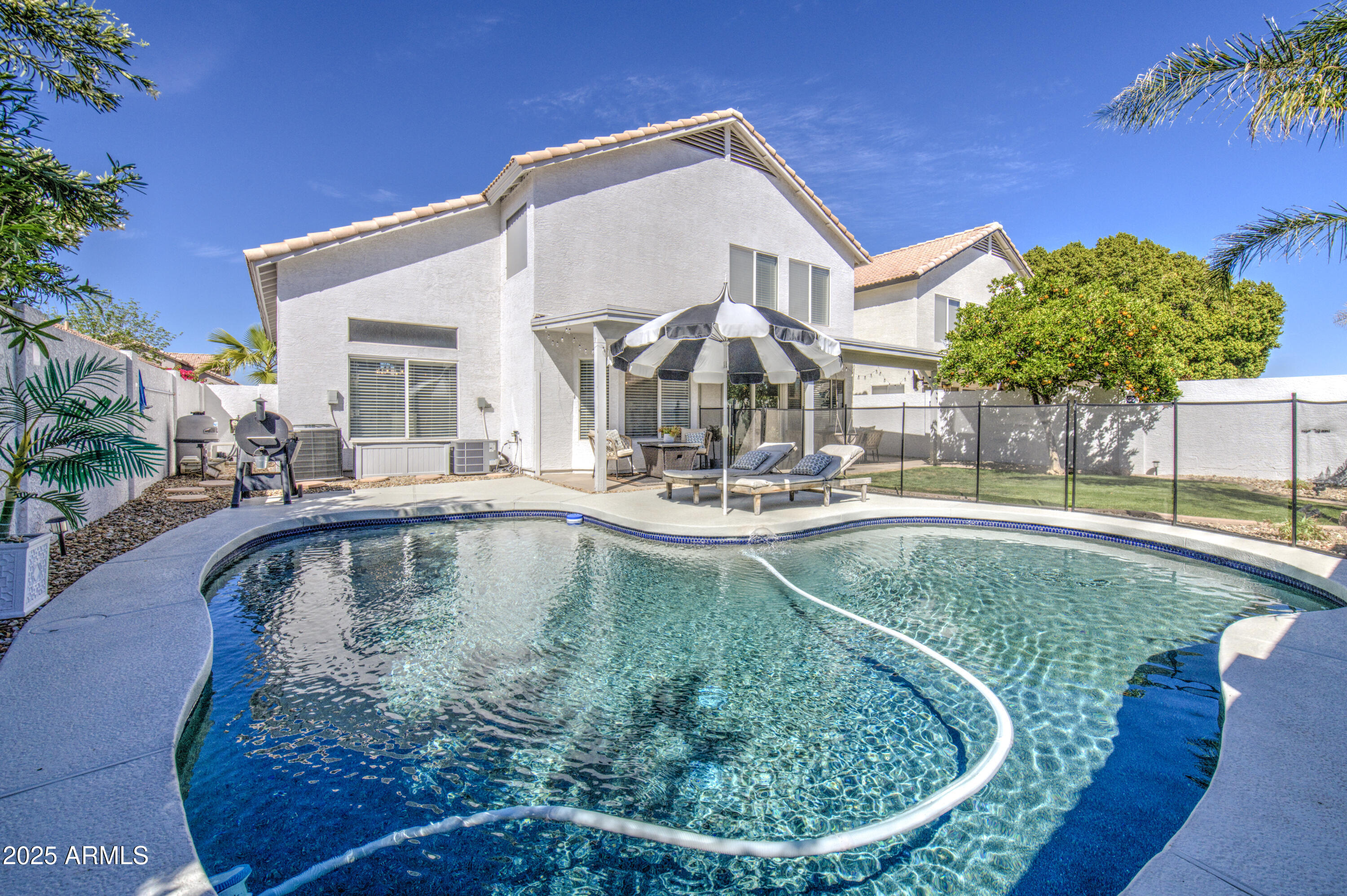 753 E Sheffield Avenue