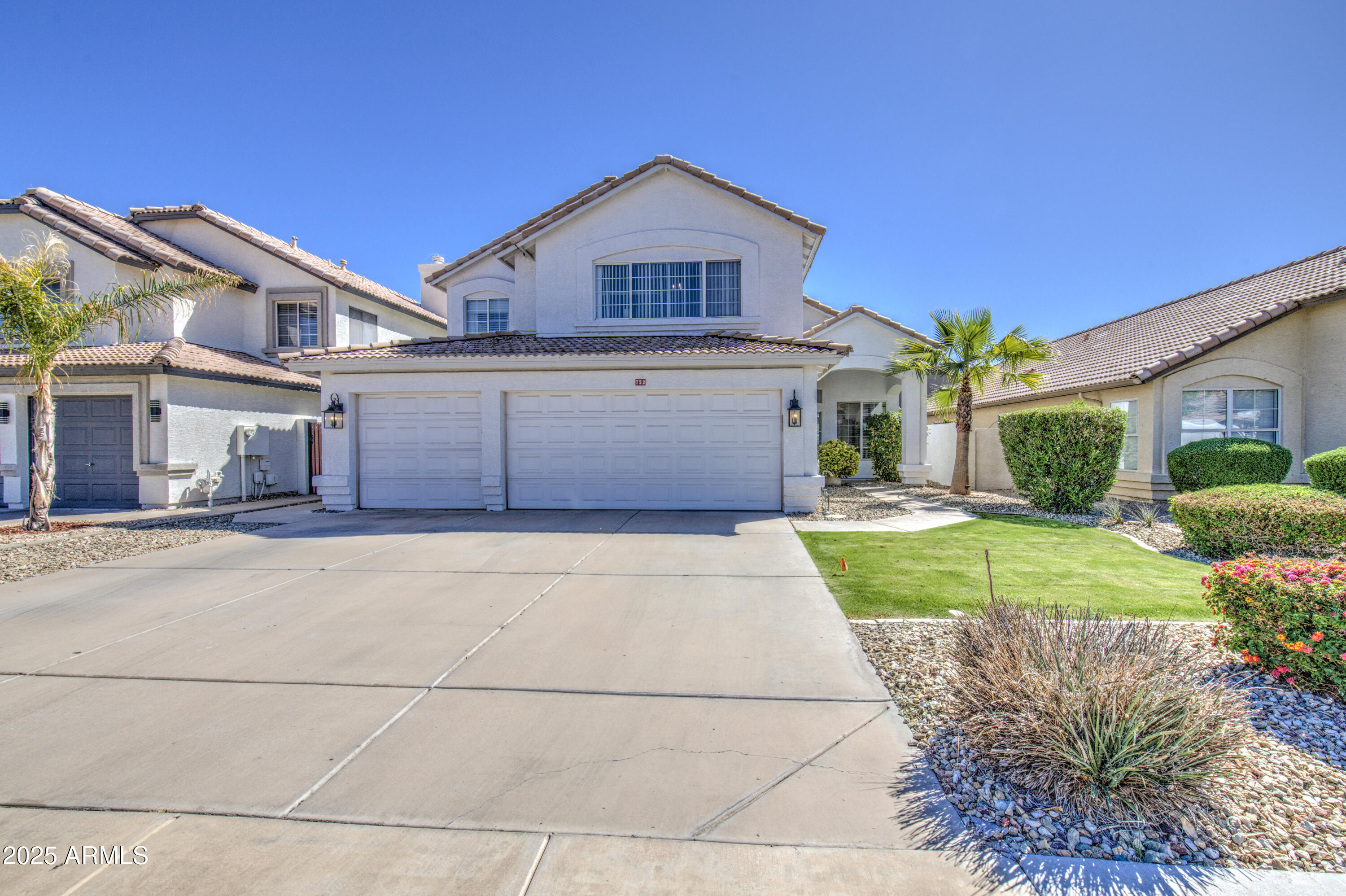 753 E Sheffield Avenue