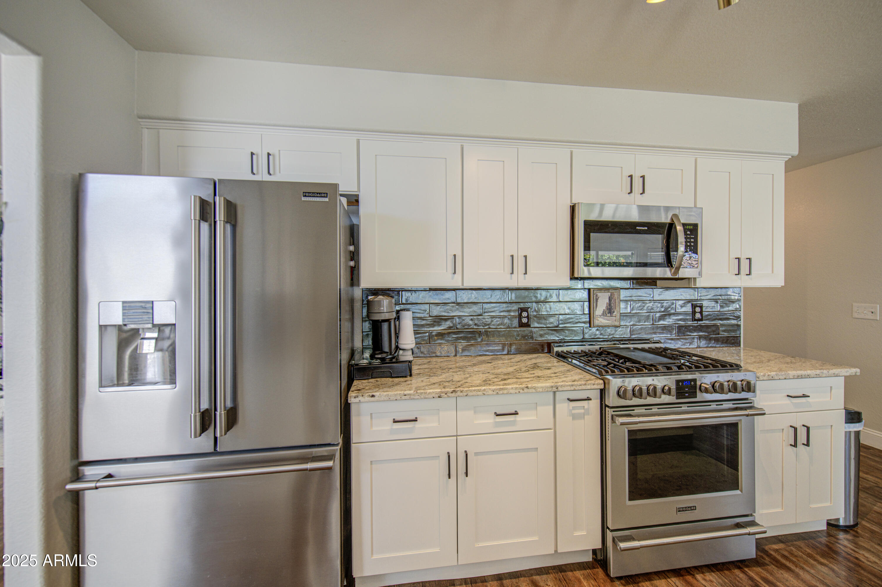 753 E Sheffield Avenue