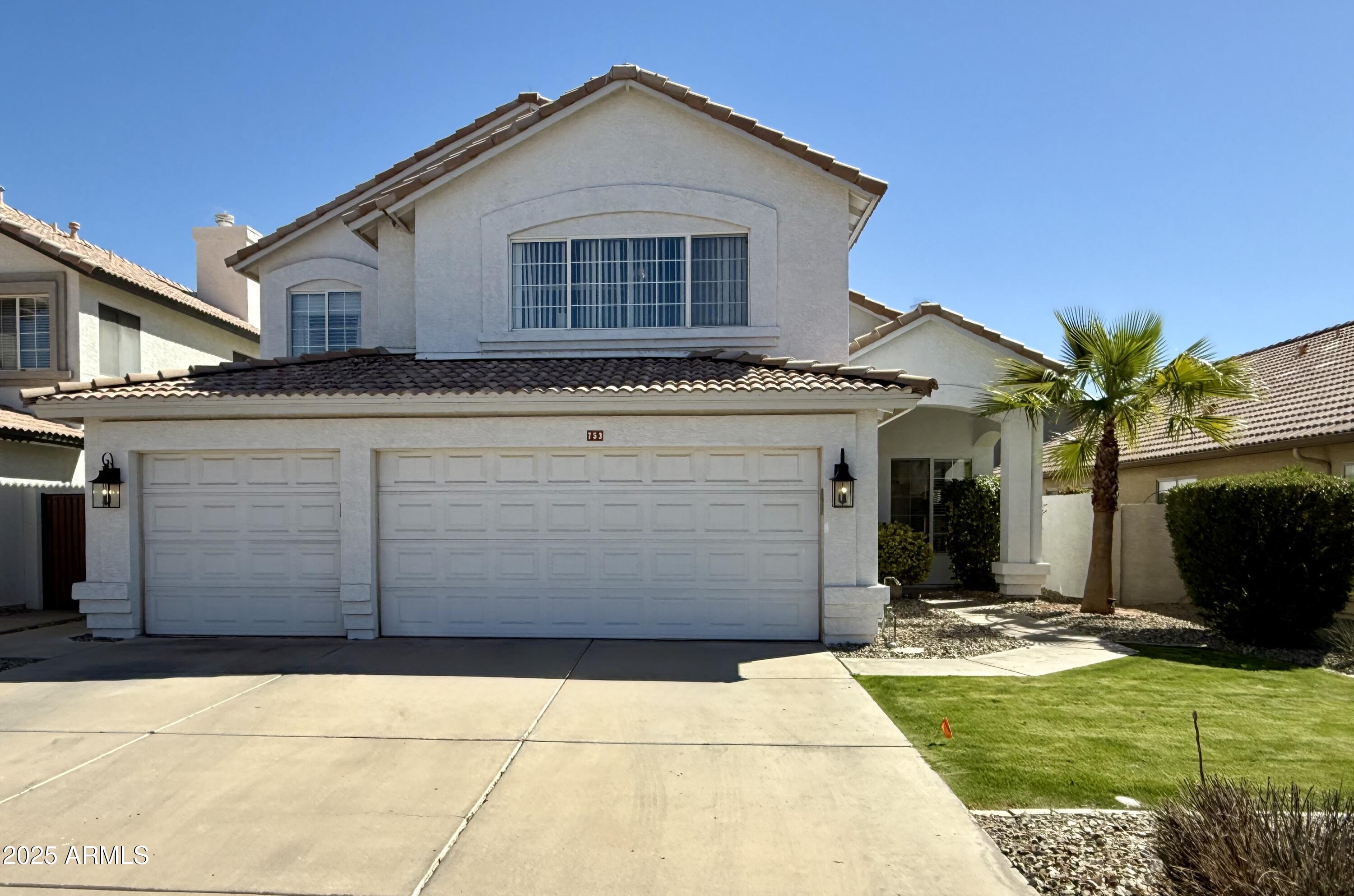 753 E Sheffield Avenue