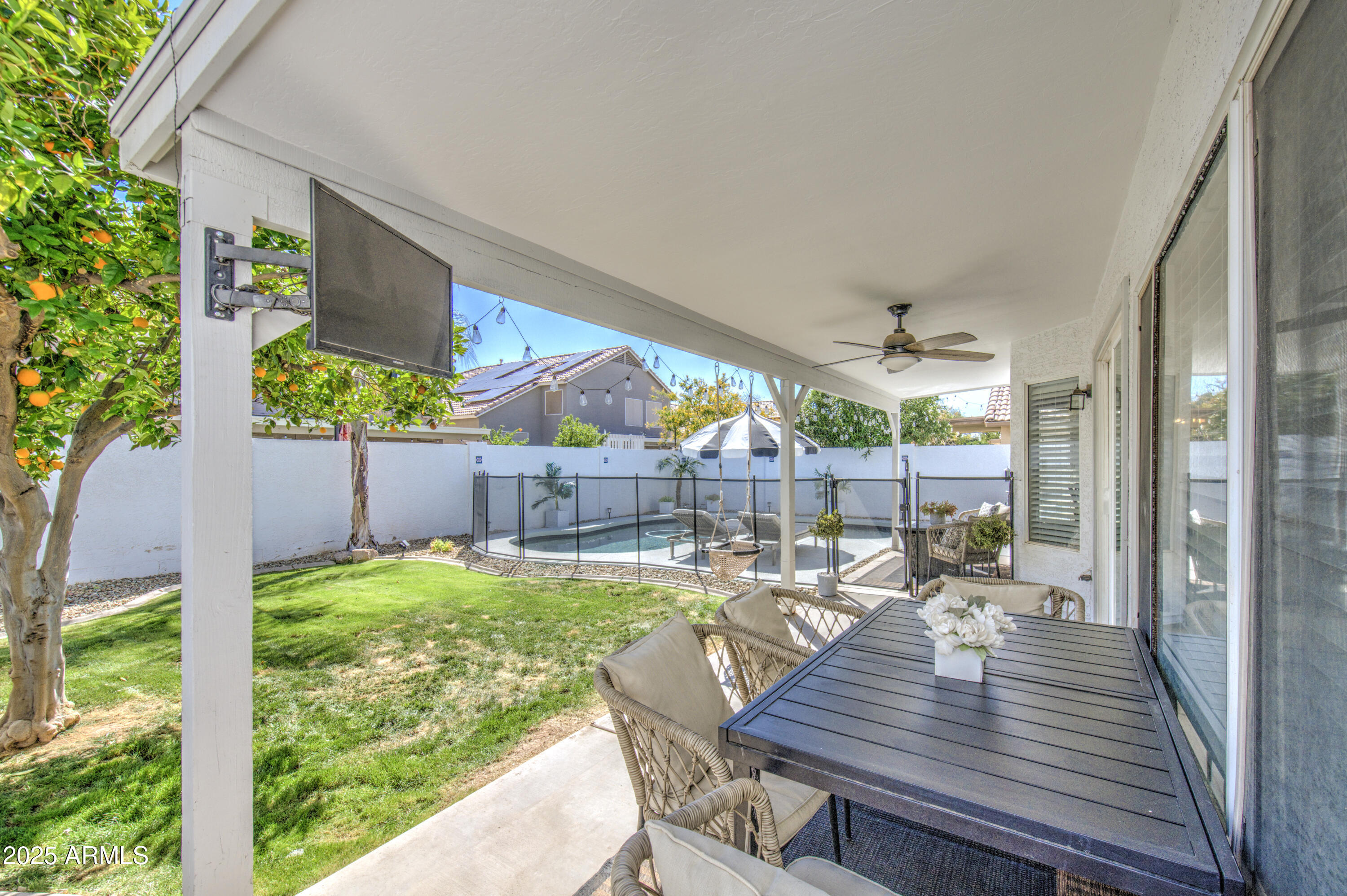 753 E Sheffield Avenue