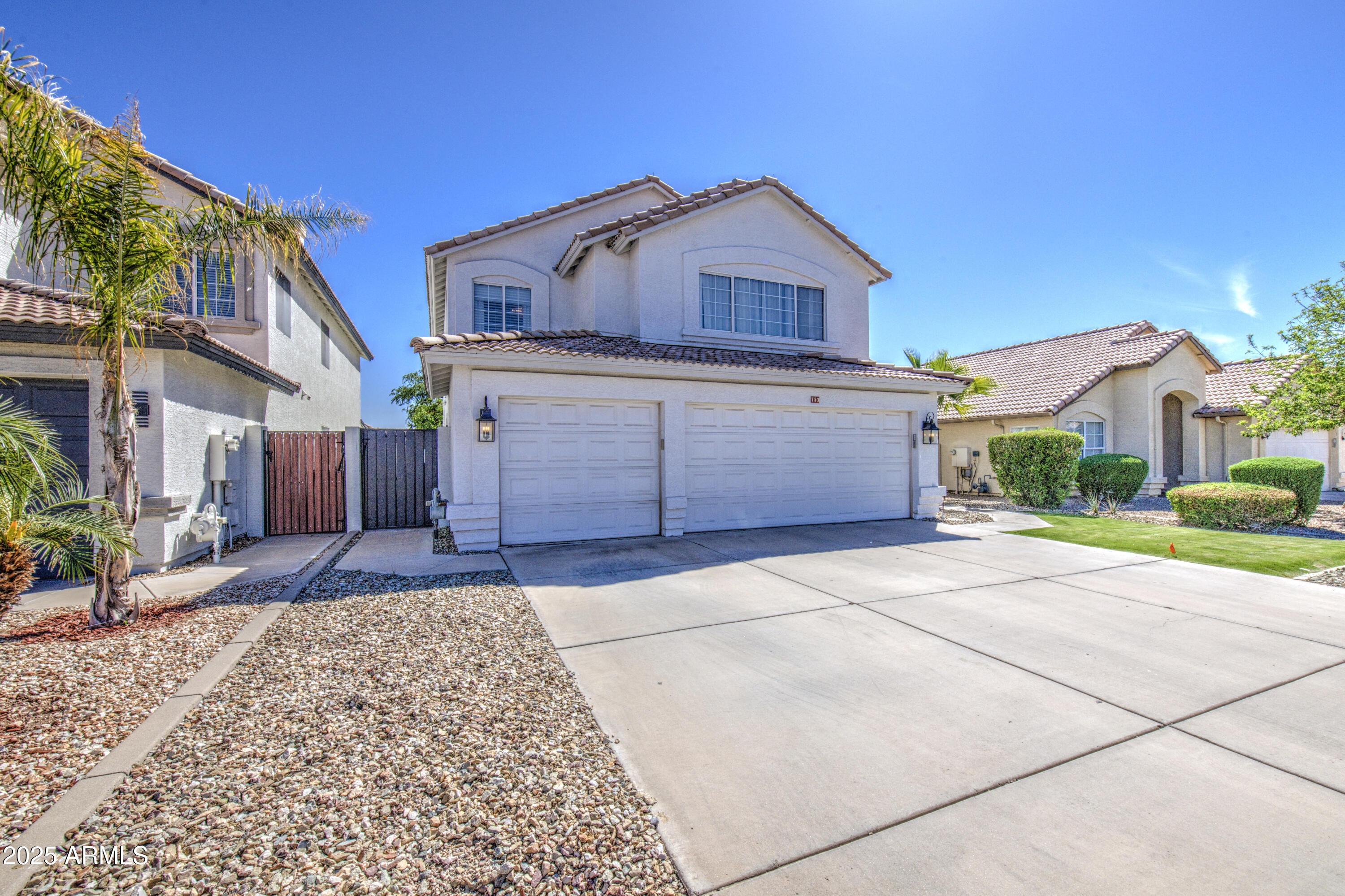 753 E Sheffield Avenue