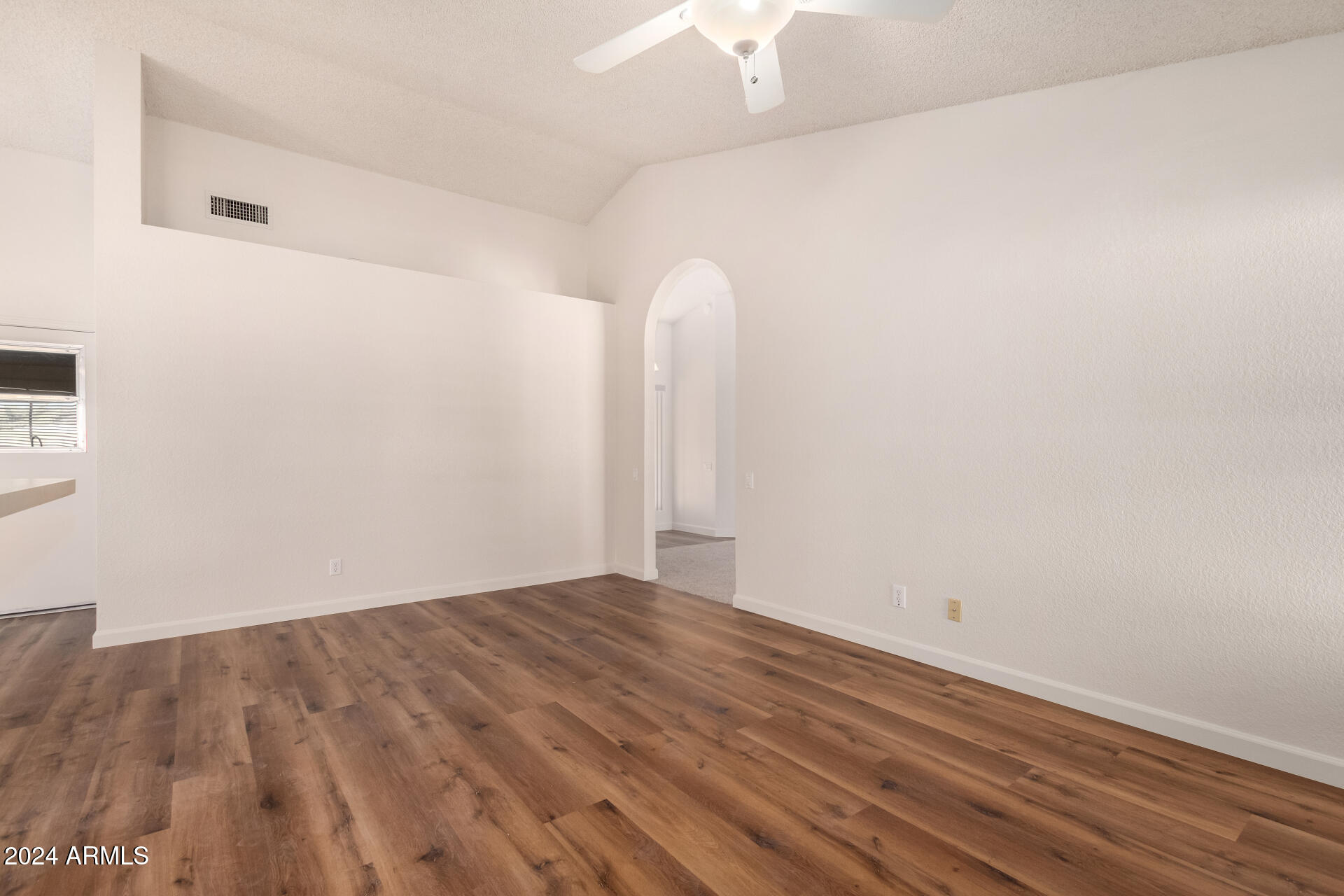 1716 N TEMPLE Street