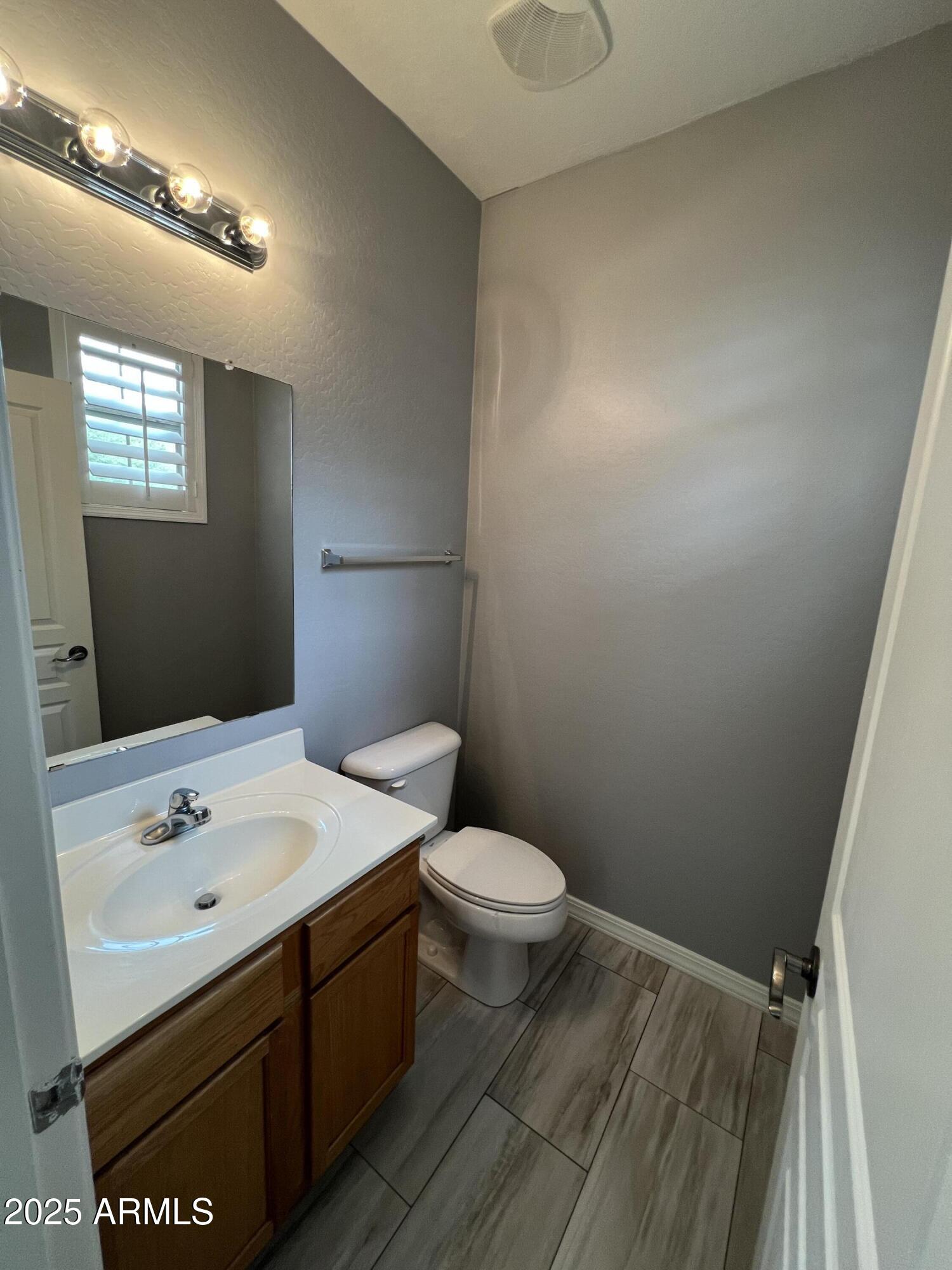 577 S BUENA VISTA Court