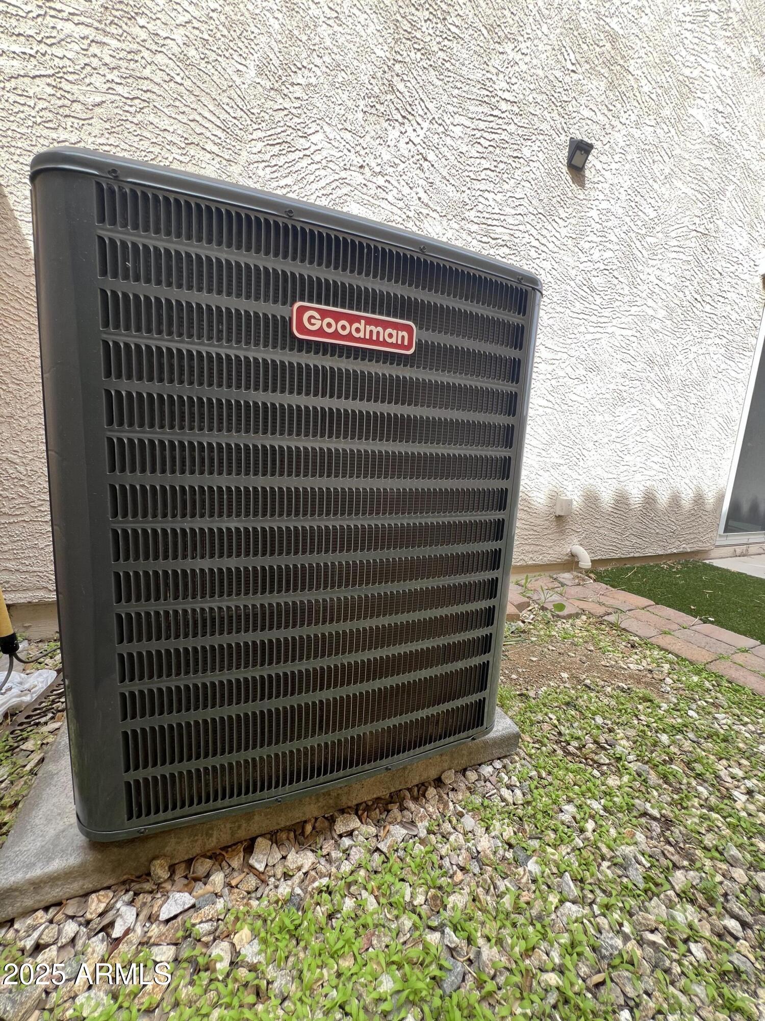 577 S BUENA VISTA Court