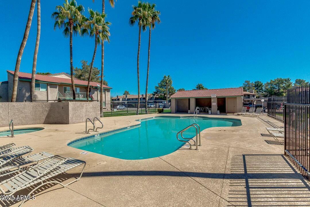 623 W GUADALUPE Road, 214