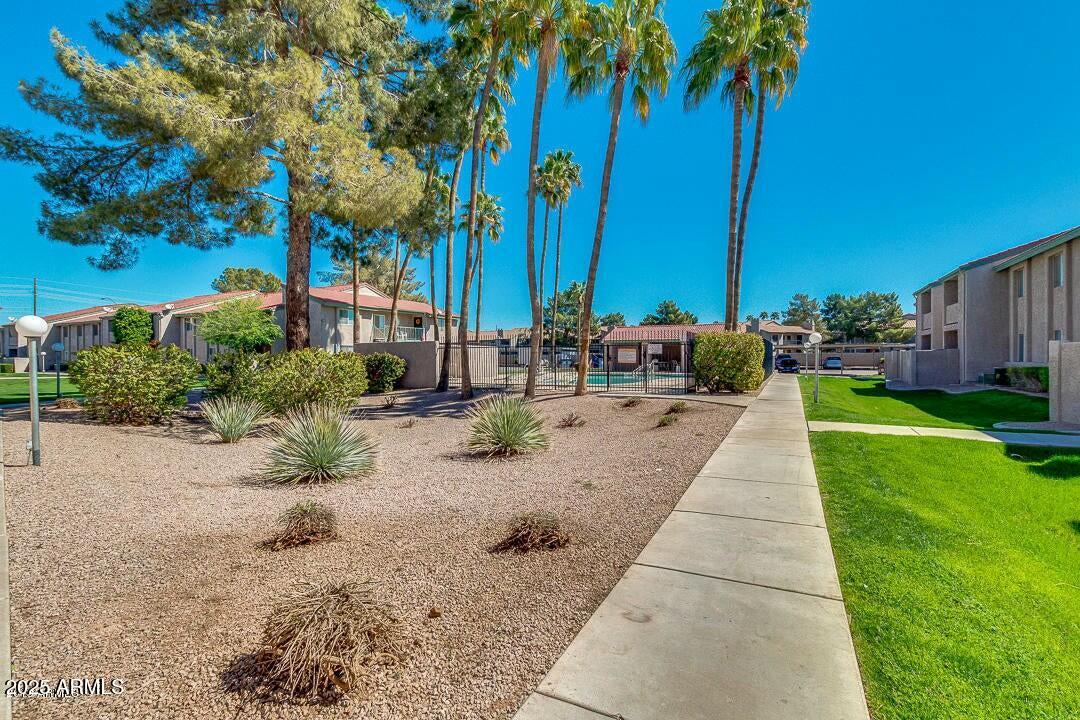 623 W GUADALUPE Road, 214