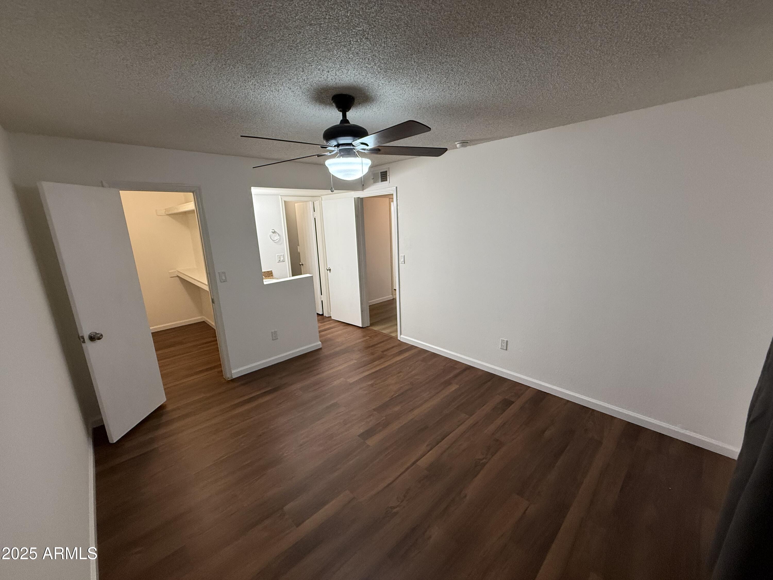 623 W GUADALUPE Road, 214