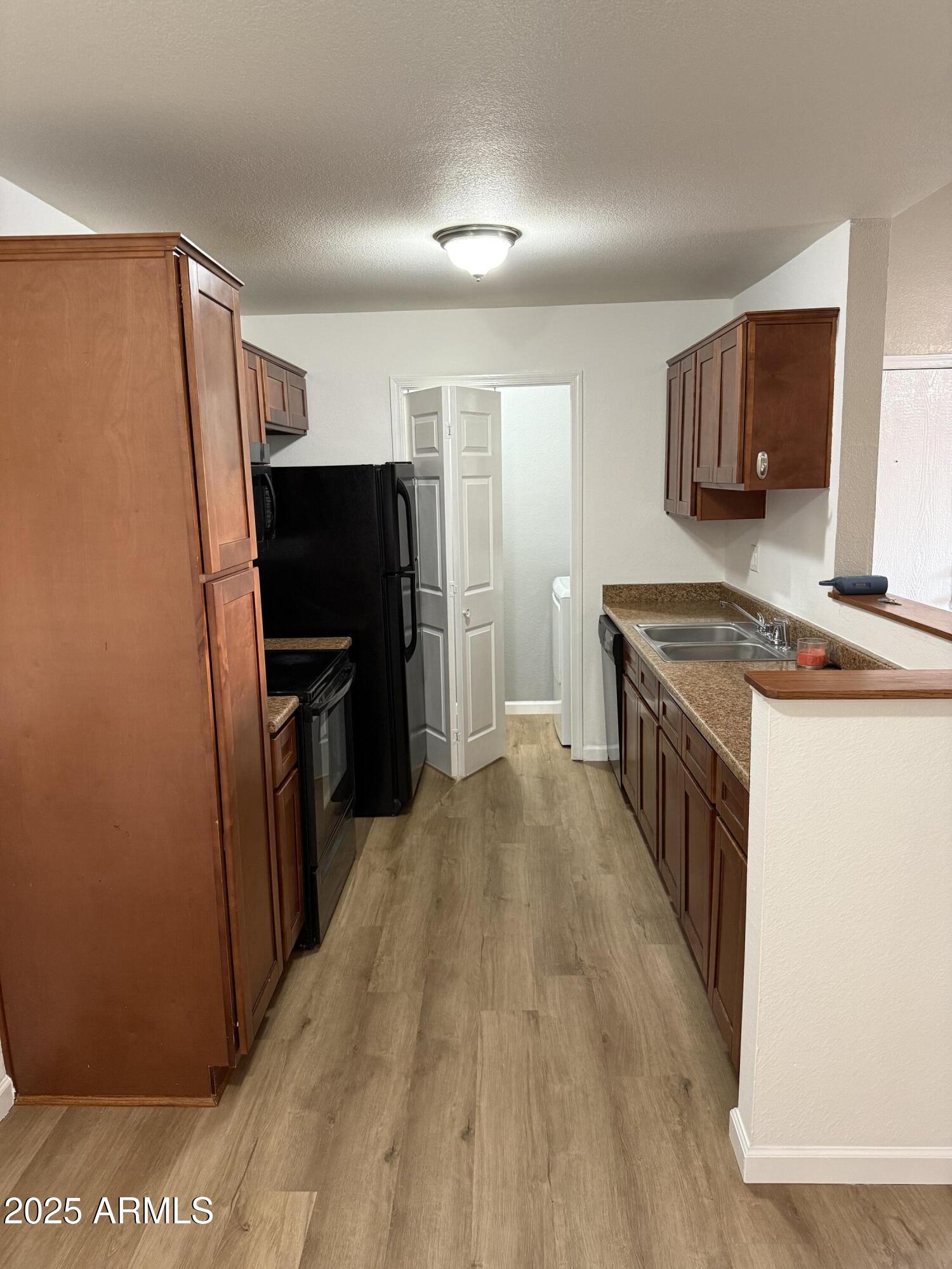 623 W GUADALUPE Road, 214