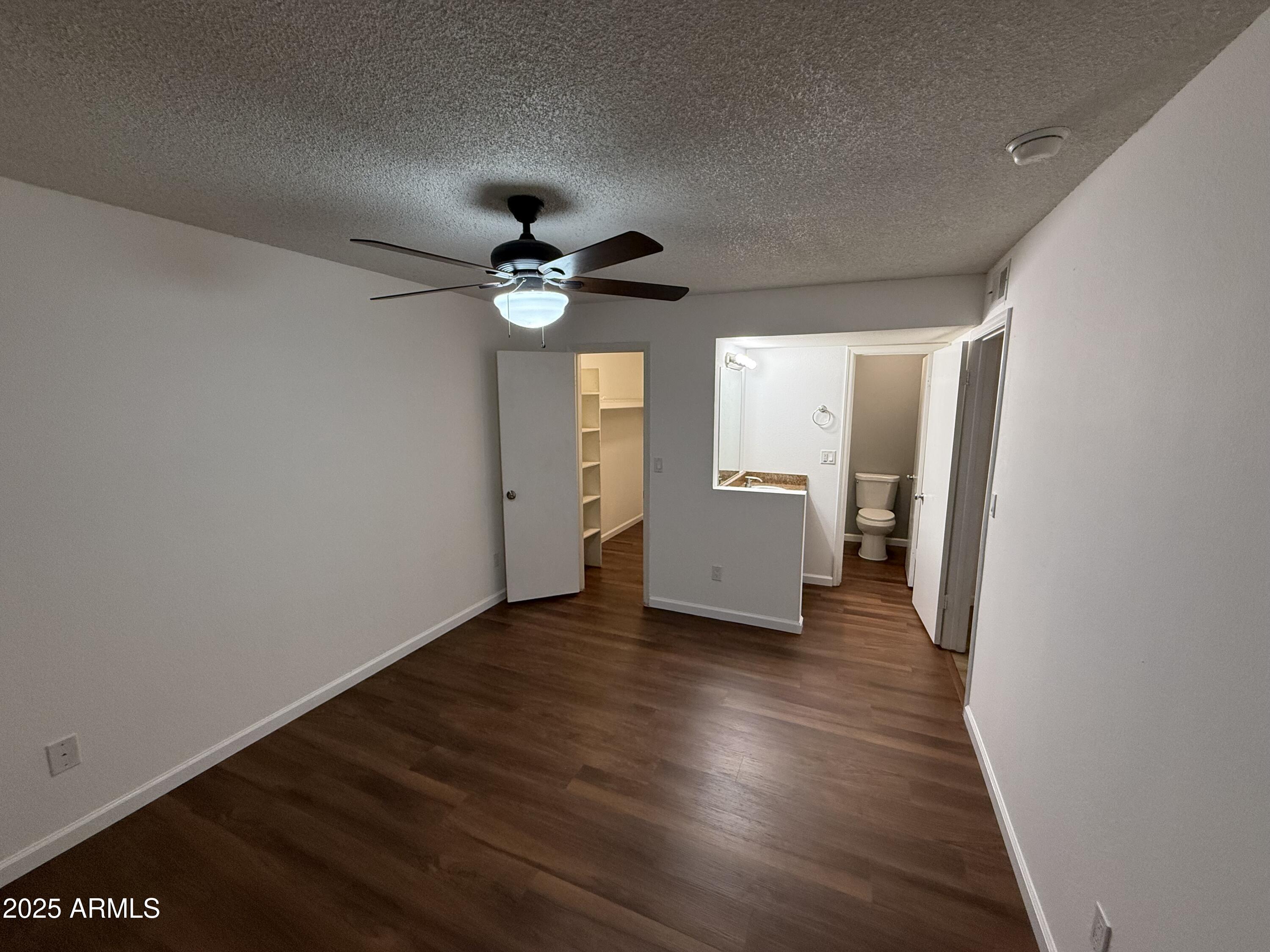 623 W GUADALUPE Road, 214