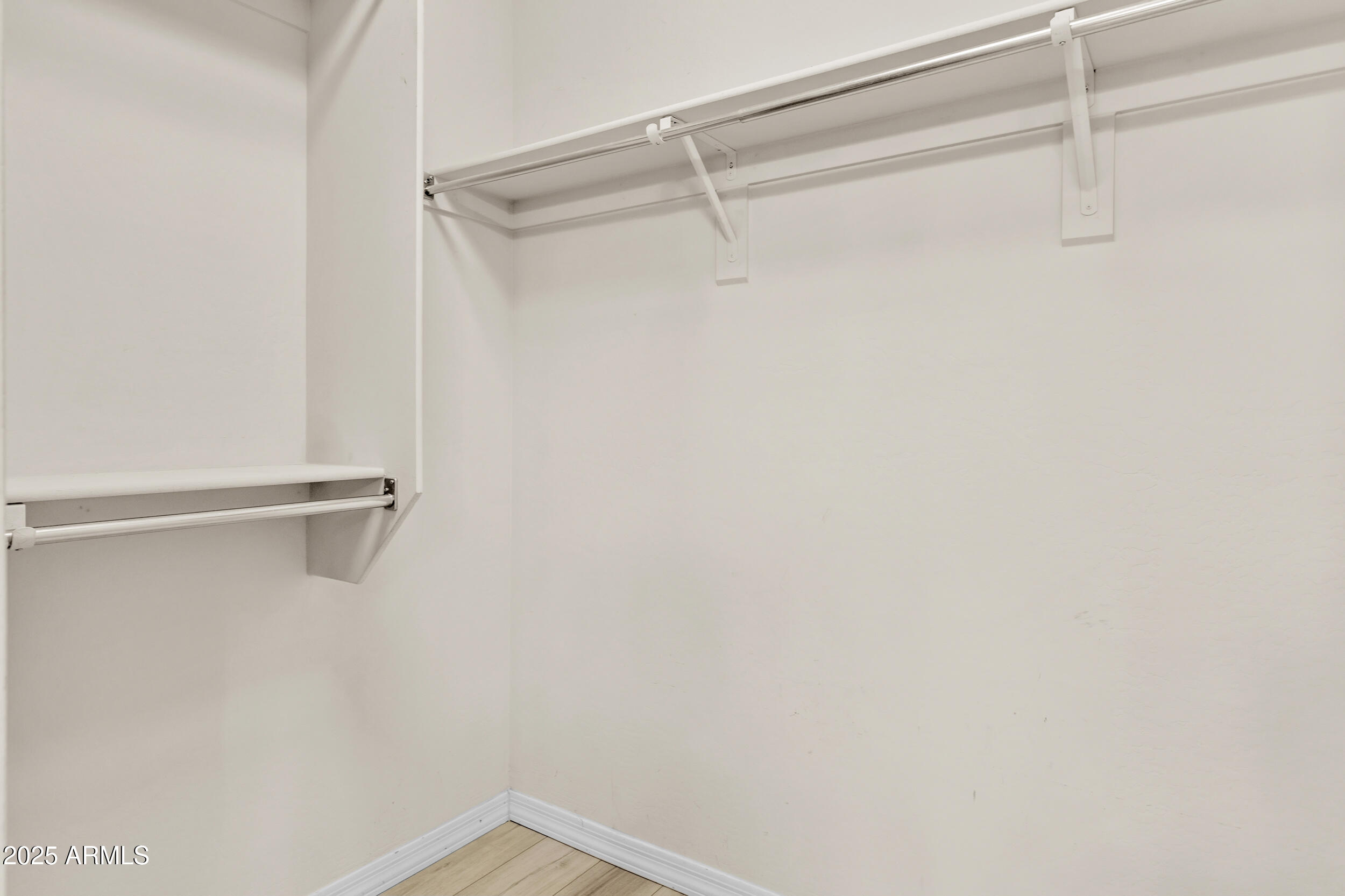 6748 W MOCKINGBIRD Way