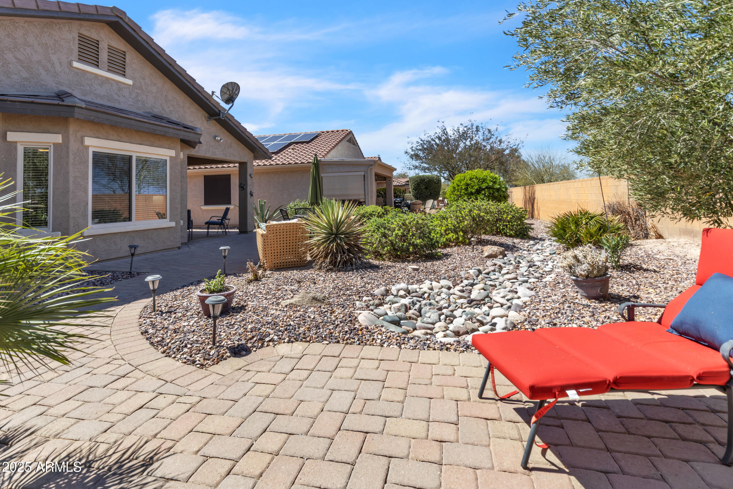 6748 W MOCKINGBIRD Way