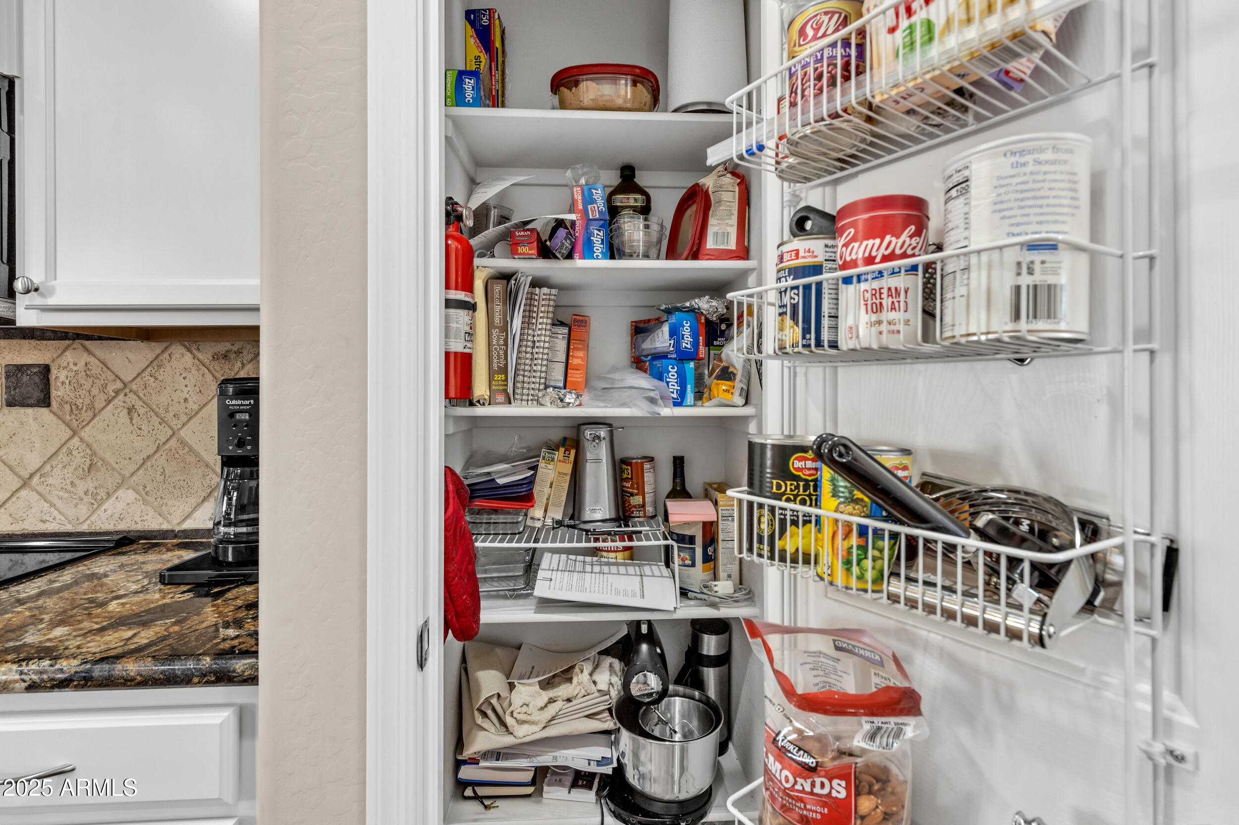 6748 W MOCKINGBIRD Way