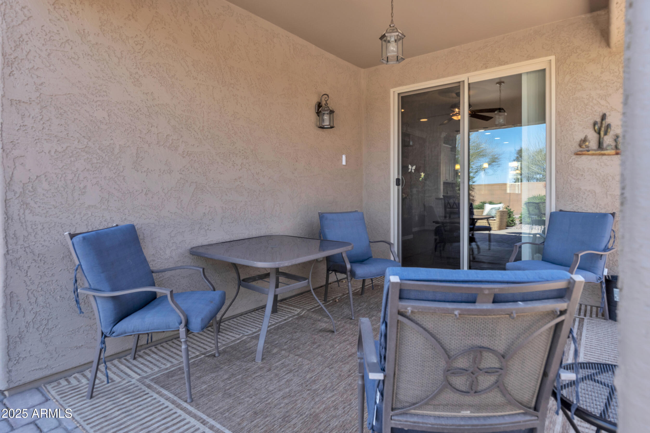 6748 W MOCKINGBIRD Way