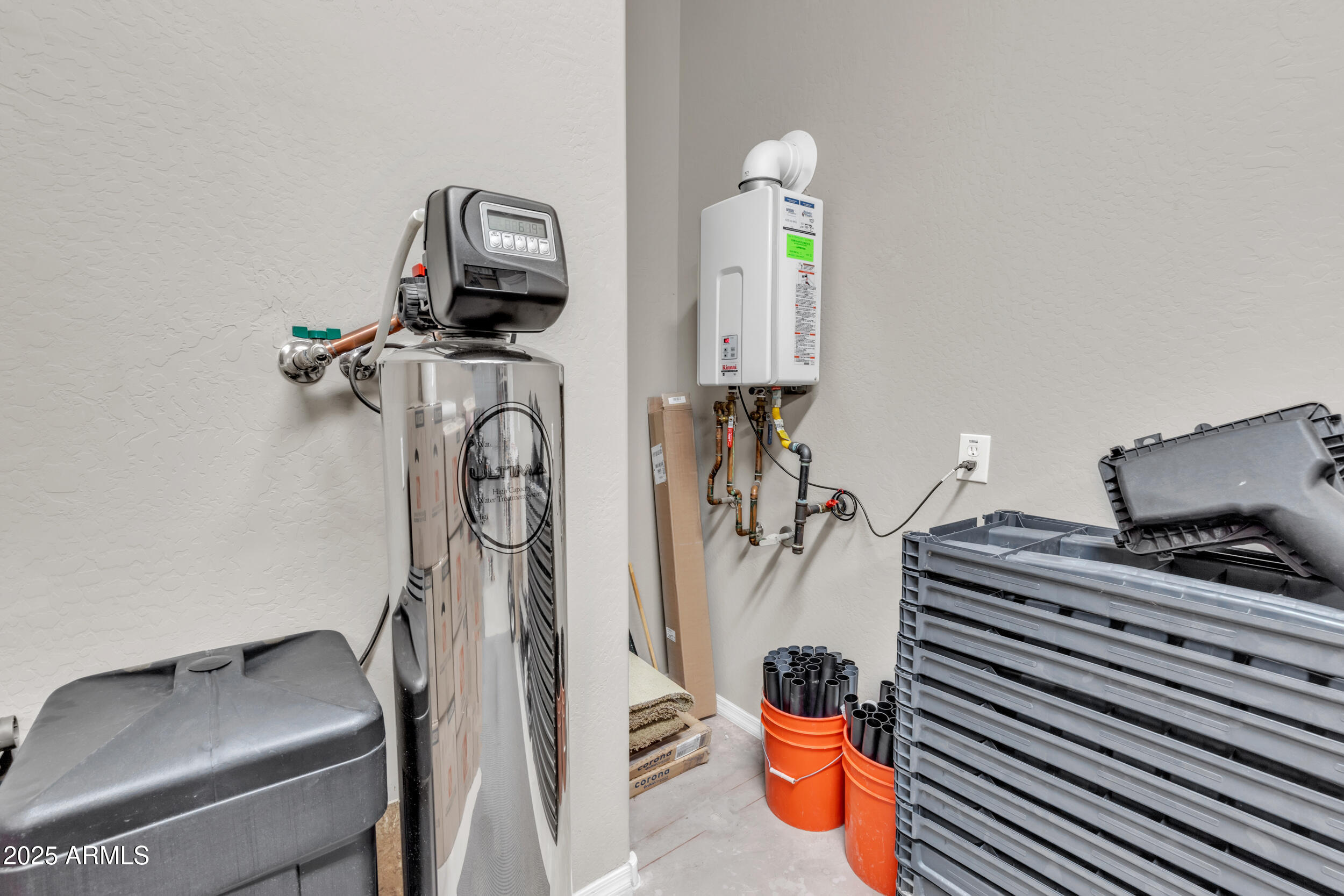 4425 N PETERSBURG Drive