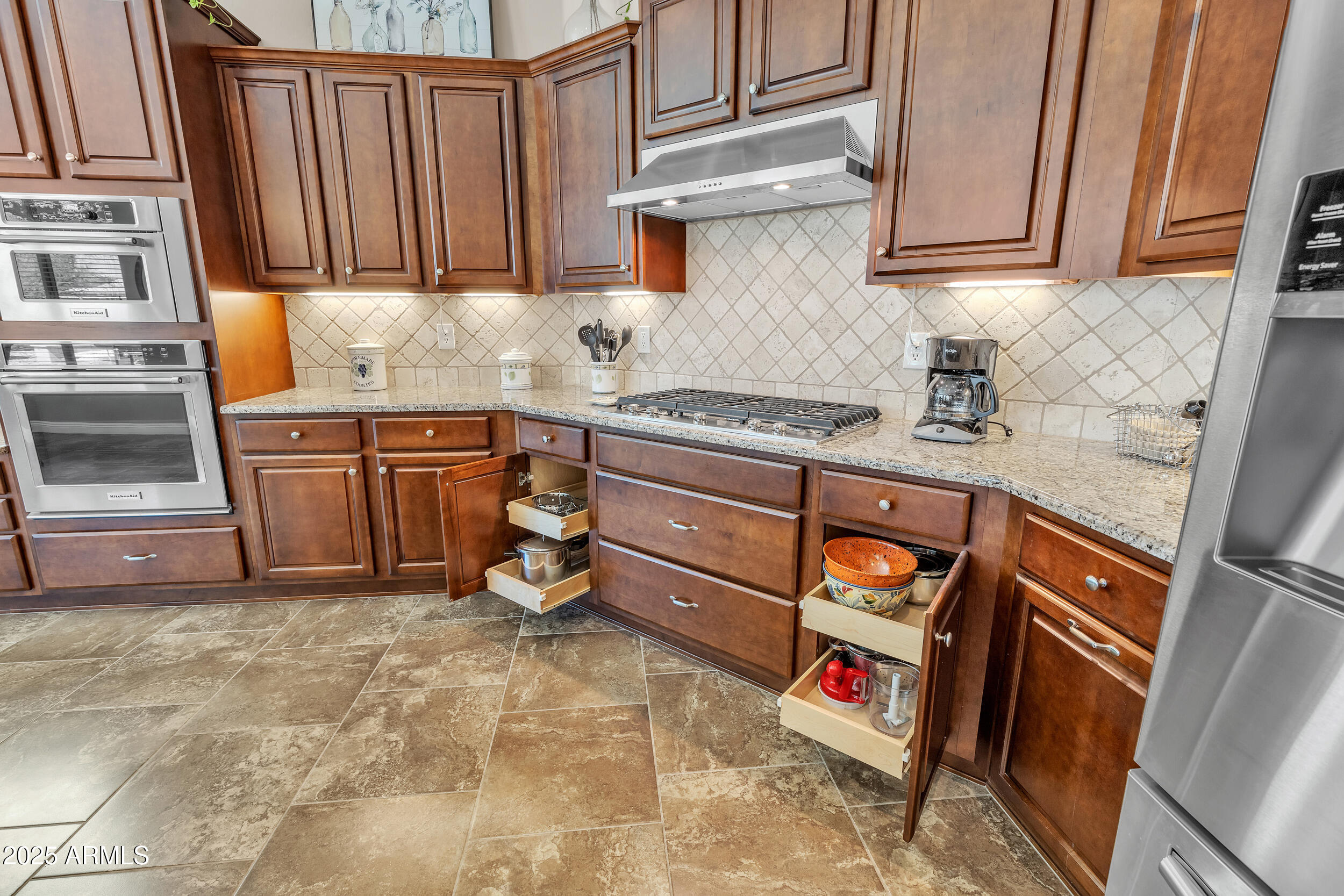 4425 N PETERSBURG Drive